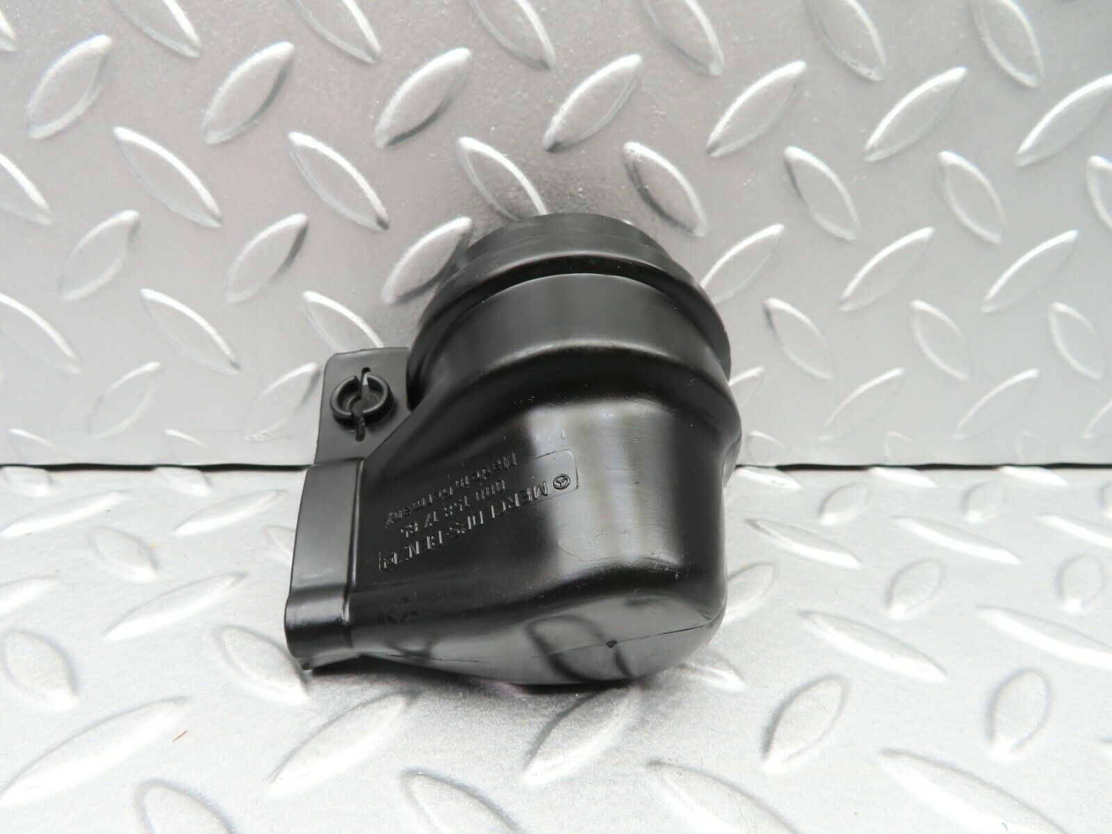 5735 Mercedes-Benz W123 200 Ignition Coil Protective Cap 0001581785