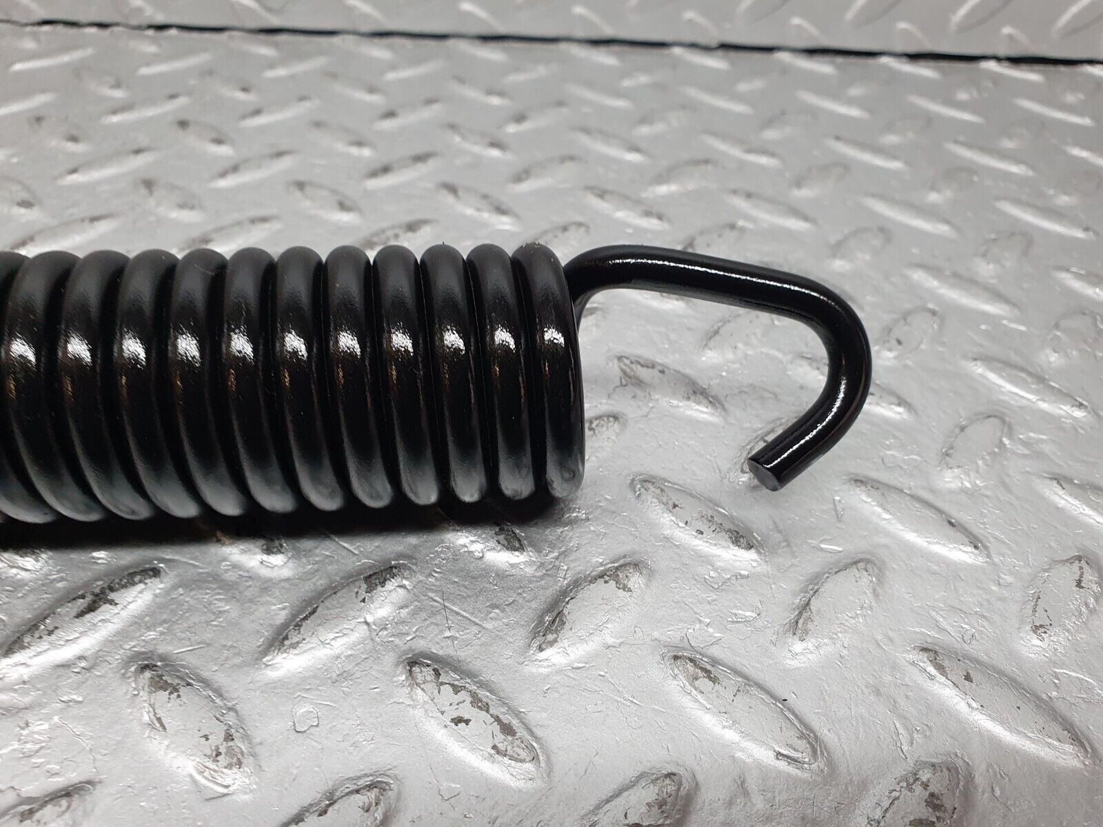 41165 Mercedes-Benz W126 300SE Bonnet Hinge Spring