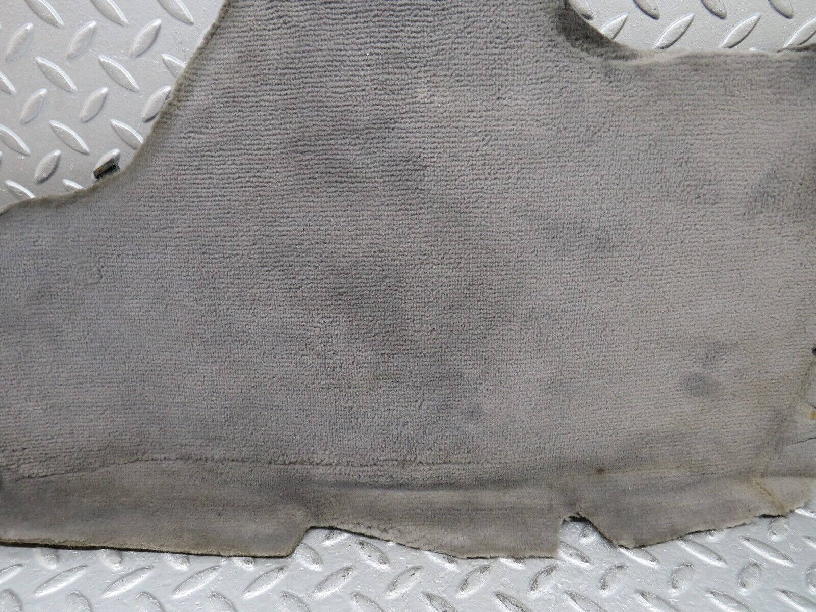 36232 Mercedes-Benz W126 420SE Centre Console Carpet Right Grey 1266831225