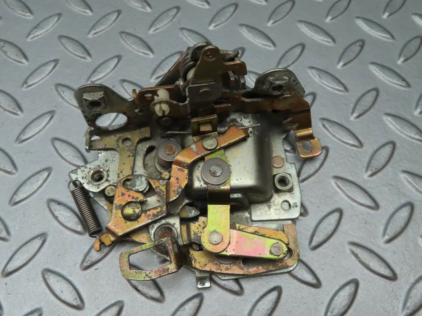 4314 Mercedes-Benz W123 230E Rear Left Door Lock Mechanism