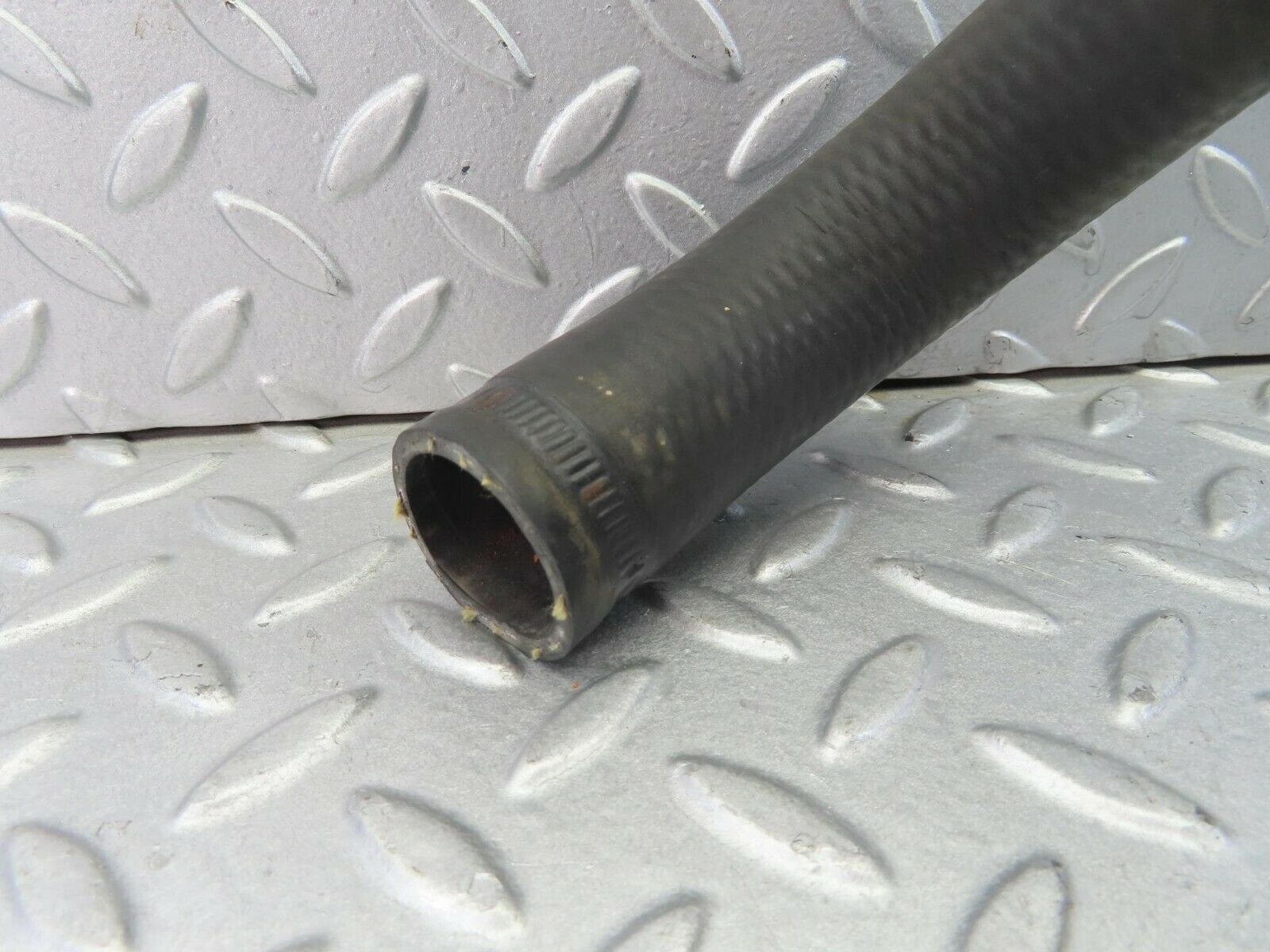 8605 Mercedes-Benz W201 Radiator Hose 2015014082