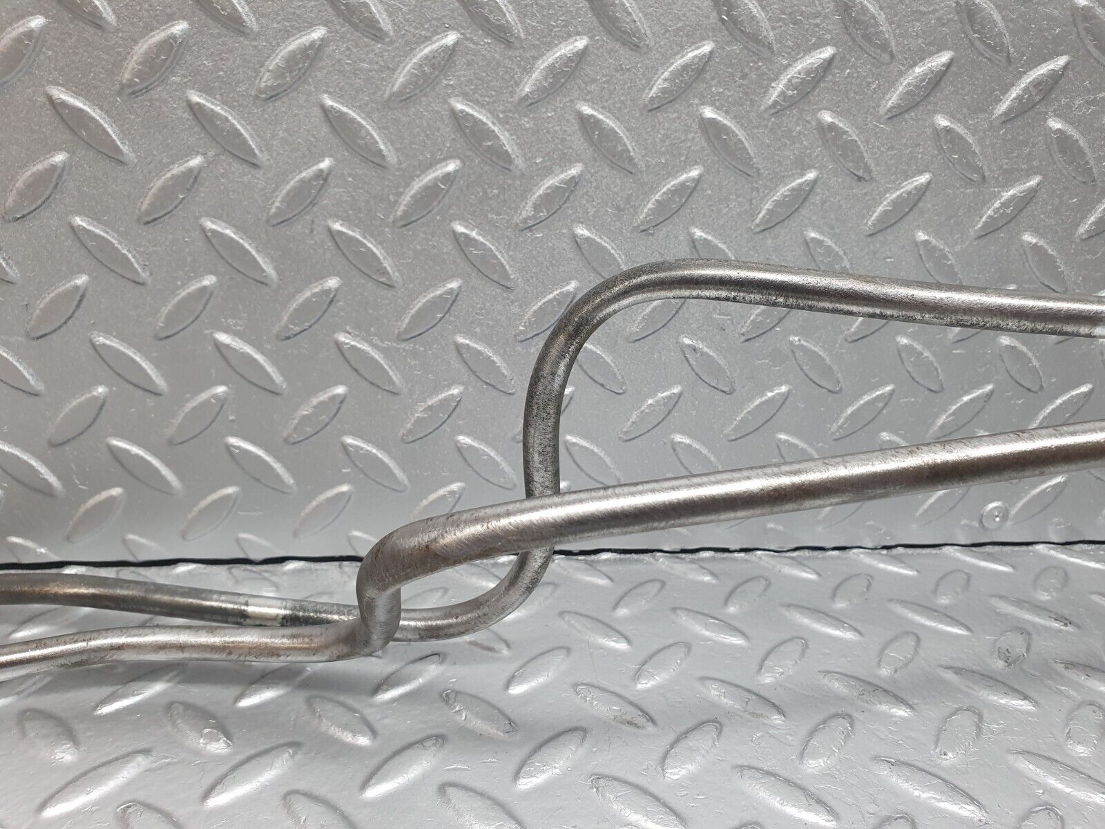 40741 Mercedes-Benz W123 300D Gearbox Oil Pipe