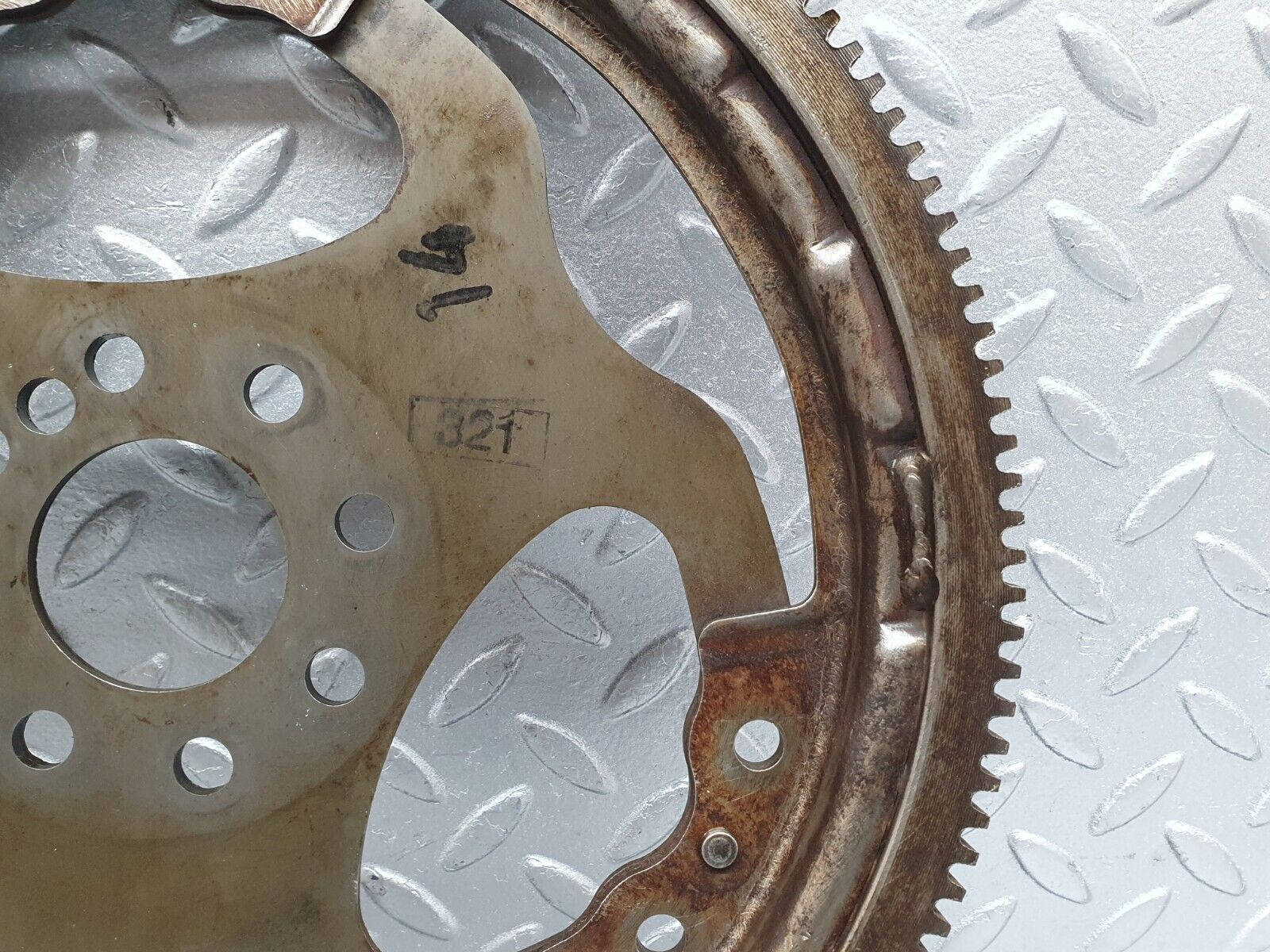 41203 Mercedes-Benz W126 300SE Flywheel Starter Ring With Bolts 1020320606