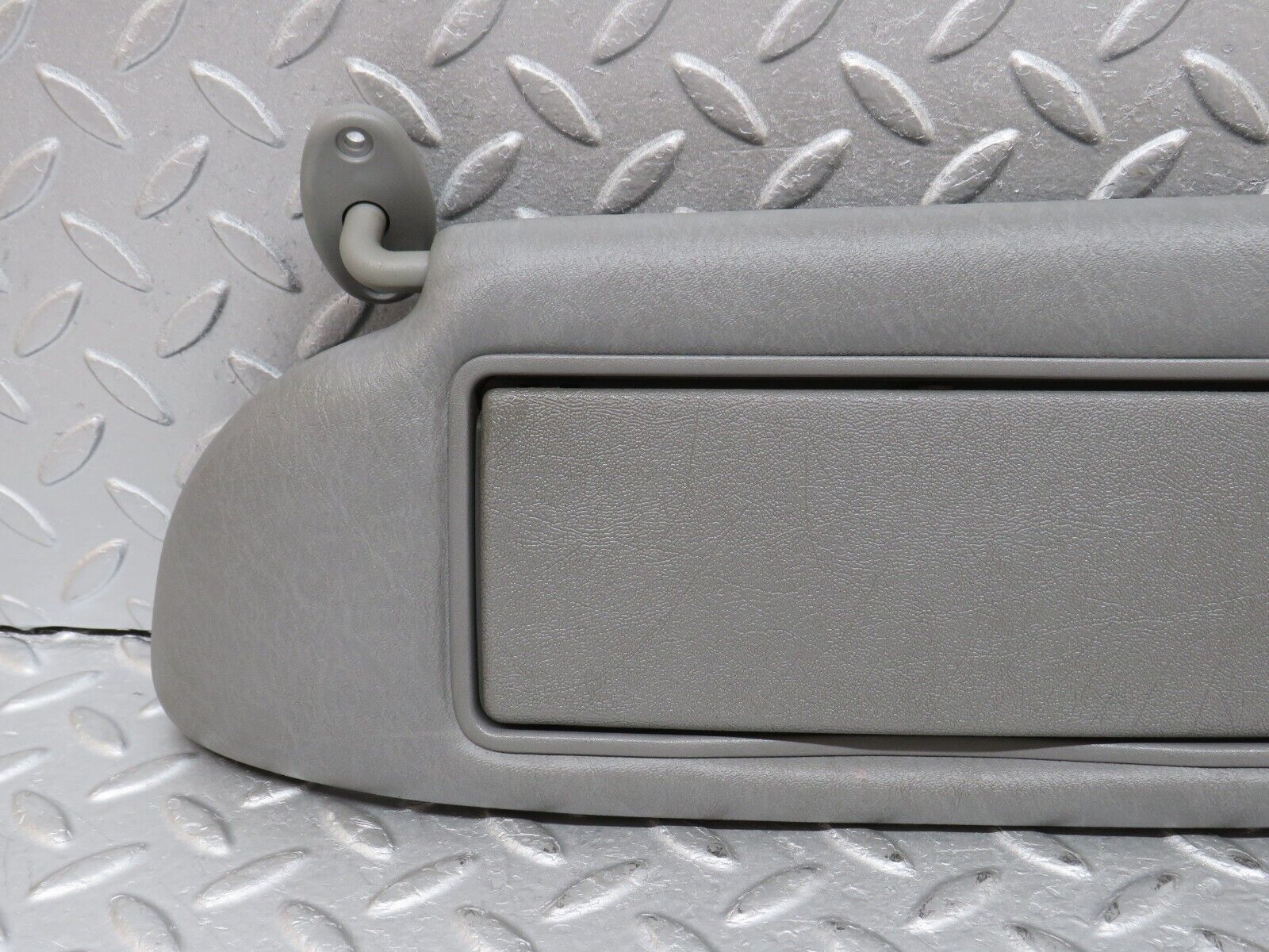 35970 Mercedes-Benz W126 420SE Sun Visor Left Side Grey