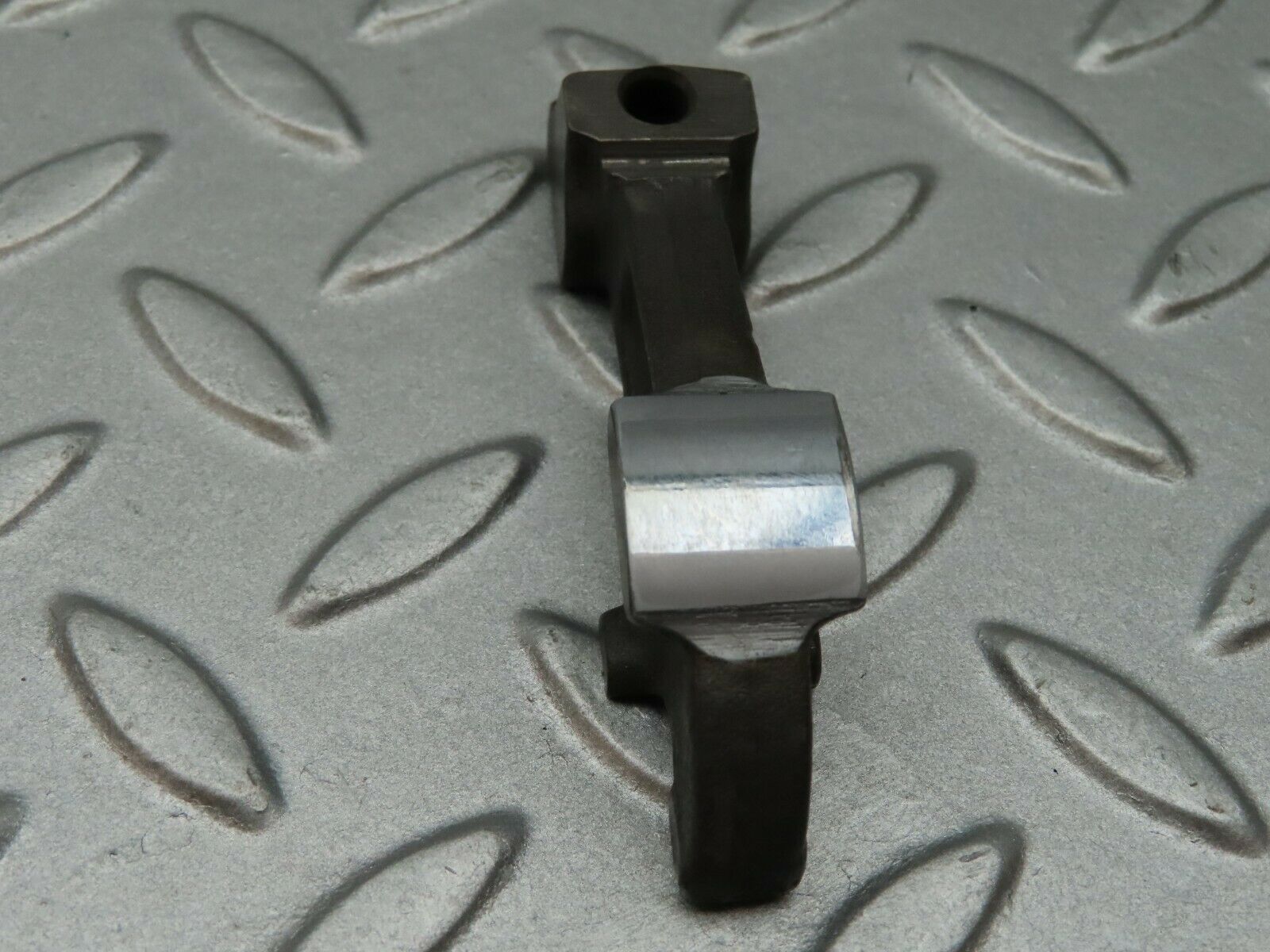 3539 Mercedes-Benz W108 280SE Valve Rocker Arm With Retaining Spring