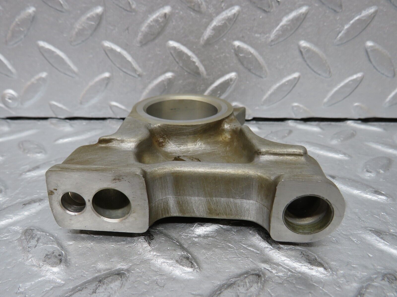 37115 Mercedes-Benz C126 420SEC Coupe Camshaft Tower Bearing 1160513610