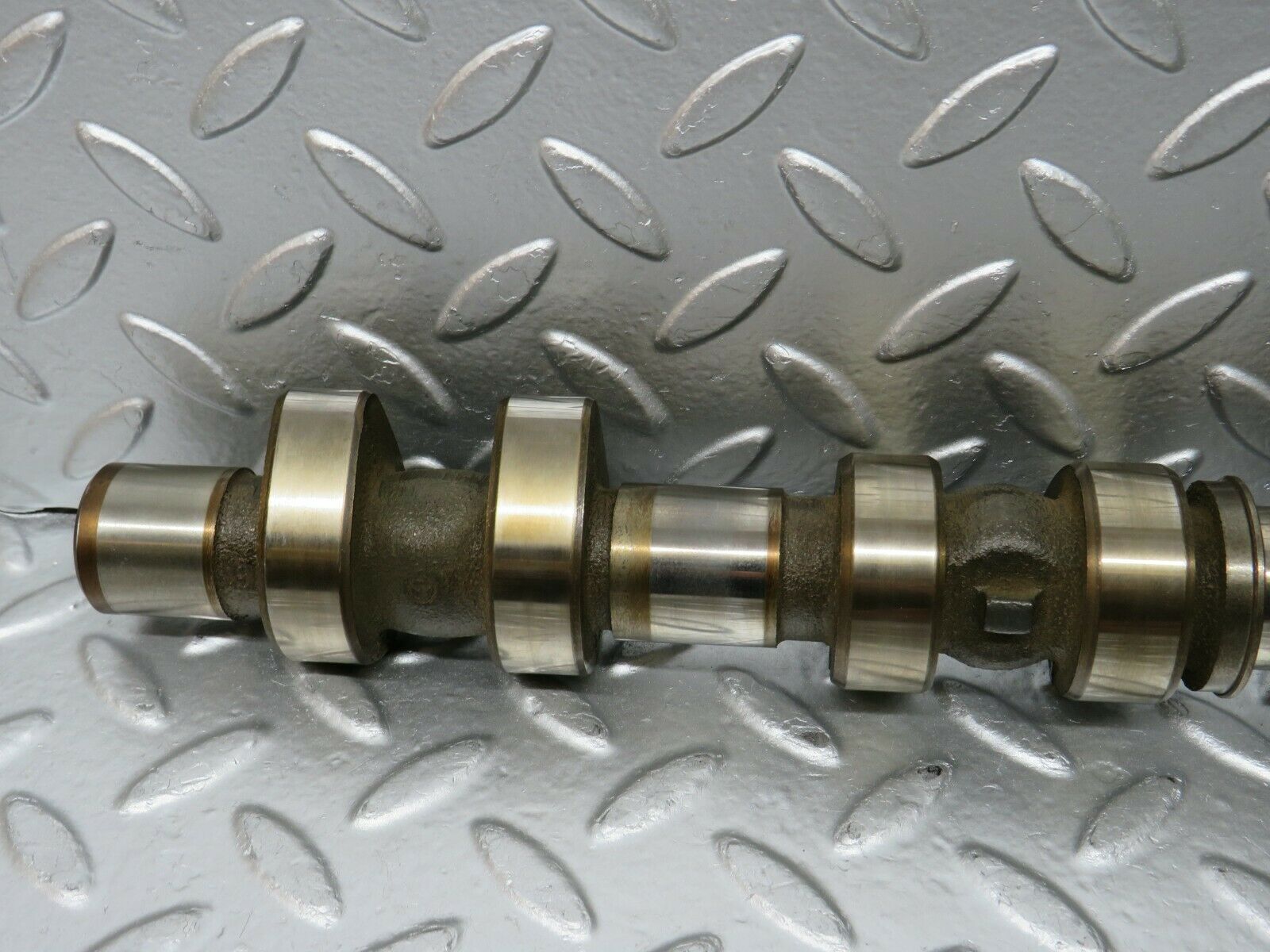 24425 Mercedes-Benz S124 220TE Wagon Camshaft Left Side Intake 1111101