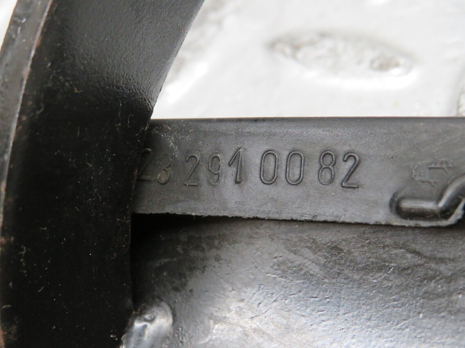 28597 Mercedes-Benz W123 230E Brake Pedal With Rubber 1232910082