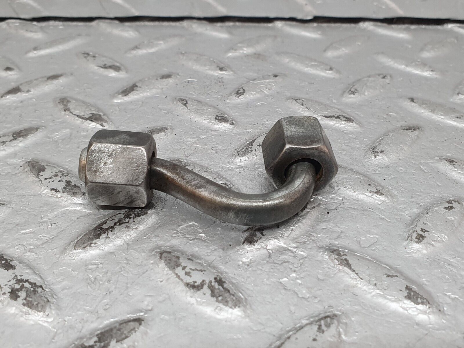 41251 Mercedes-Benz W126 300SE Fuel Line Pipe