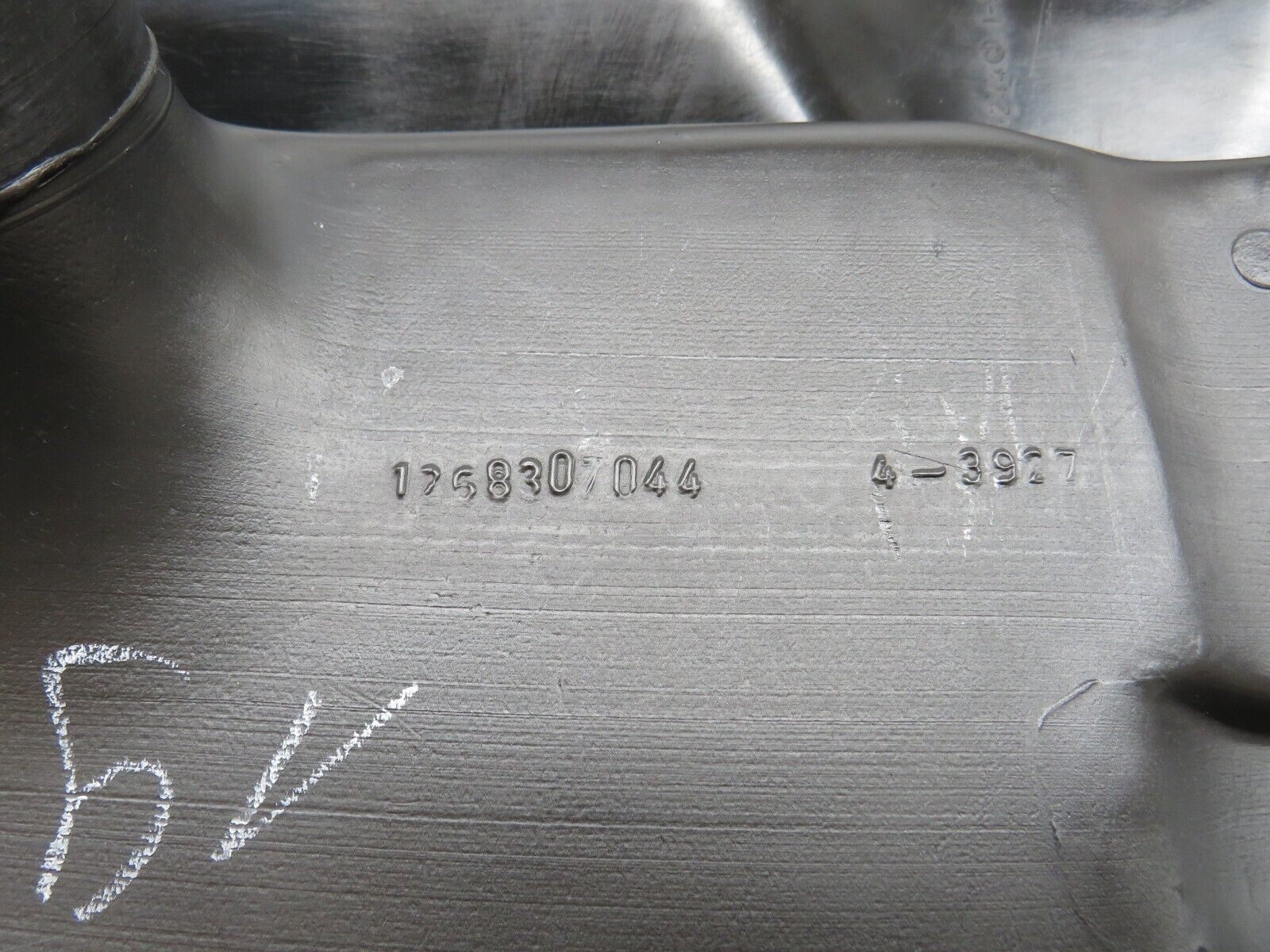 36235 Mercedes-Benz W126 420SE Under Dash Panel Right Grey 1268305244 1268307044 1266800617