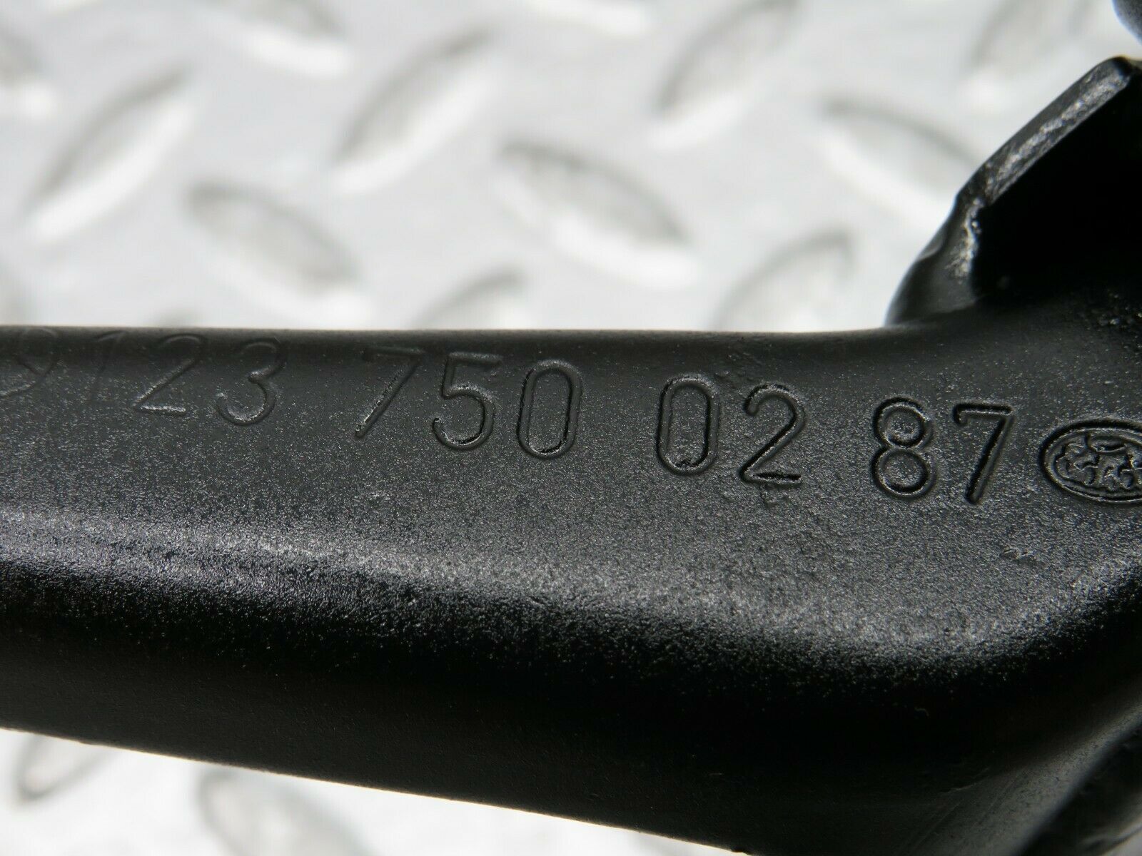 23049 Mercedes-Benz C123 230CE Coupe Trunk Lid Hinge Right Side 1237500287