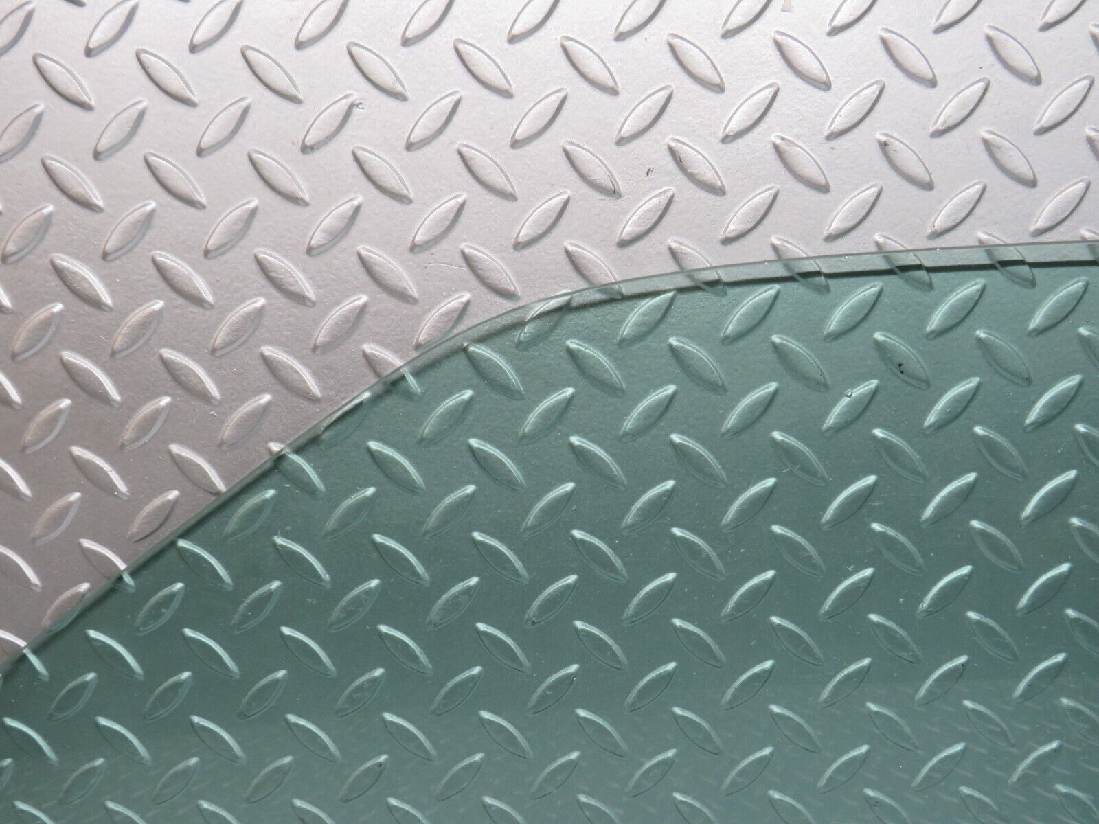 37874 Mercedes-Benz A124 320E Cabriolet Front Right Door Window Glass