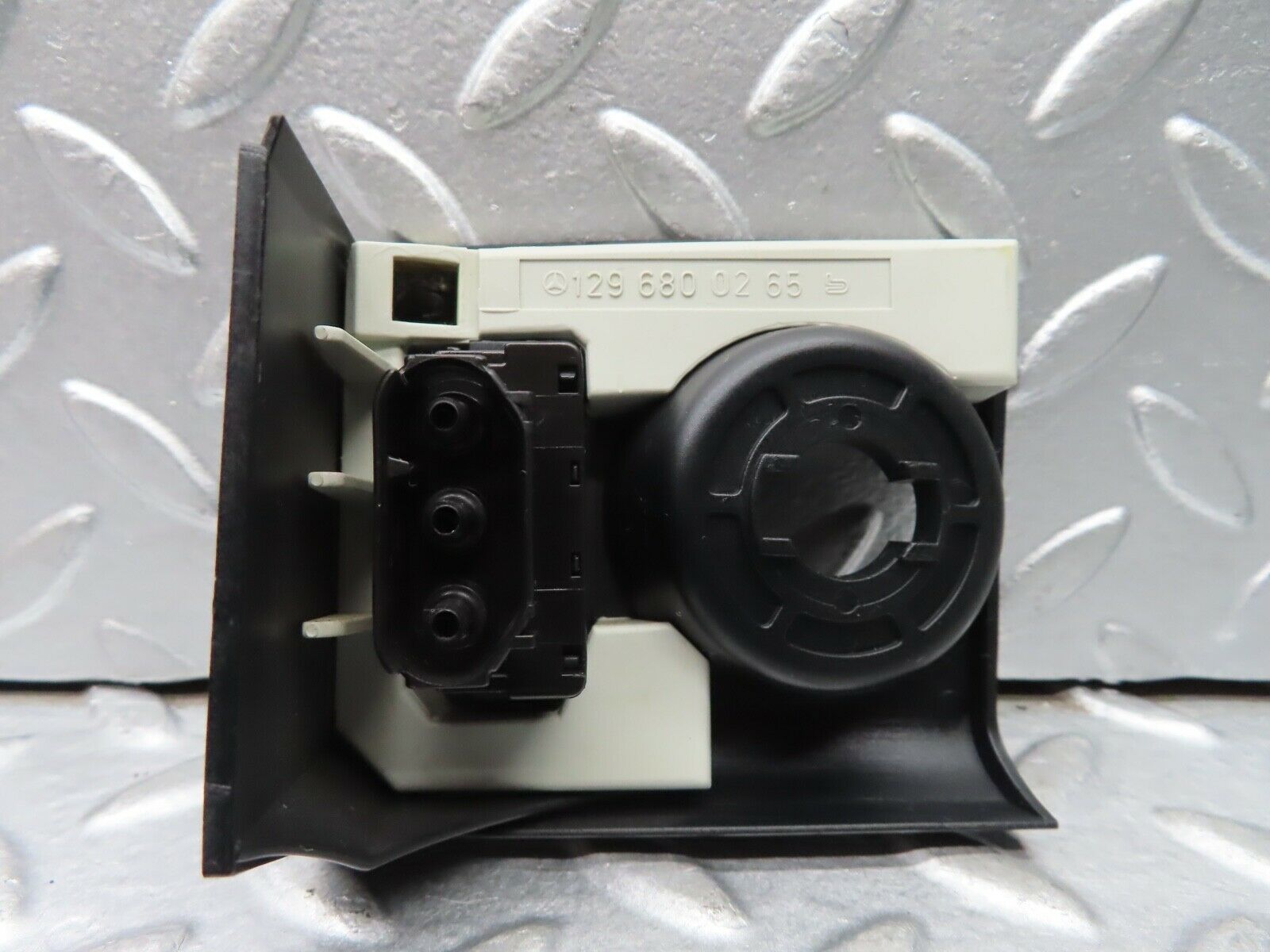 20144 Mercedes-Benz R129 300SL Coupe Headlight Switch Surround & Switch 1296800265