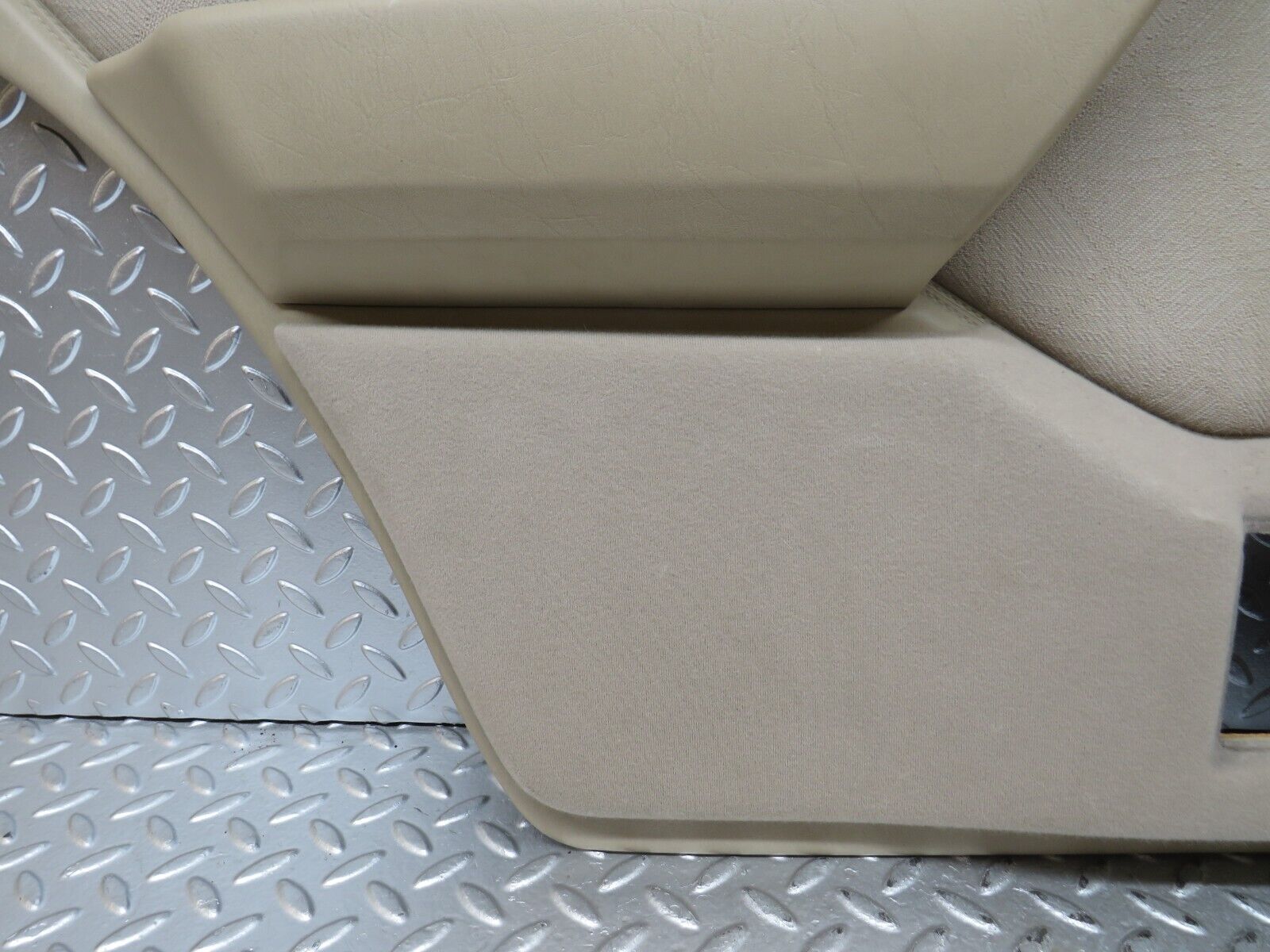 27523 Mercedes-Benz S124 300TE Wagon Rear Left Door Card Beige