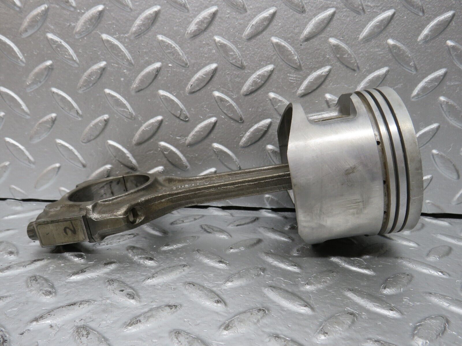 32709 Mercedes-Benz S124 300TE Wagon Piston With Connecting Rod 88.485mm 10205