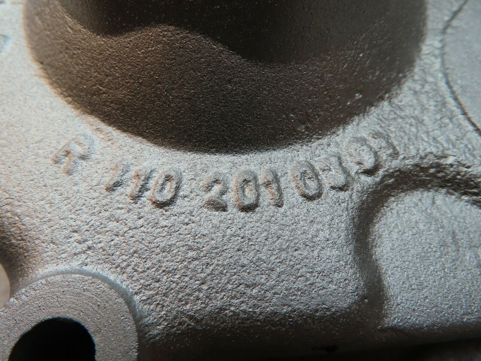 4699 Mercedes-Benz W114 280CE Coupe Water Pump House 1102010301