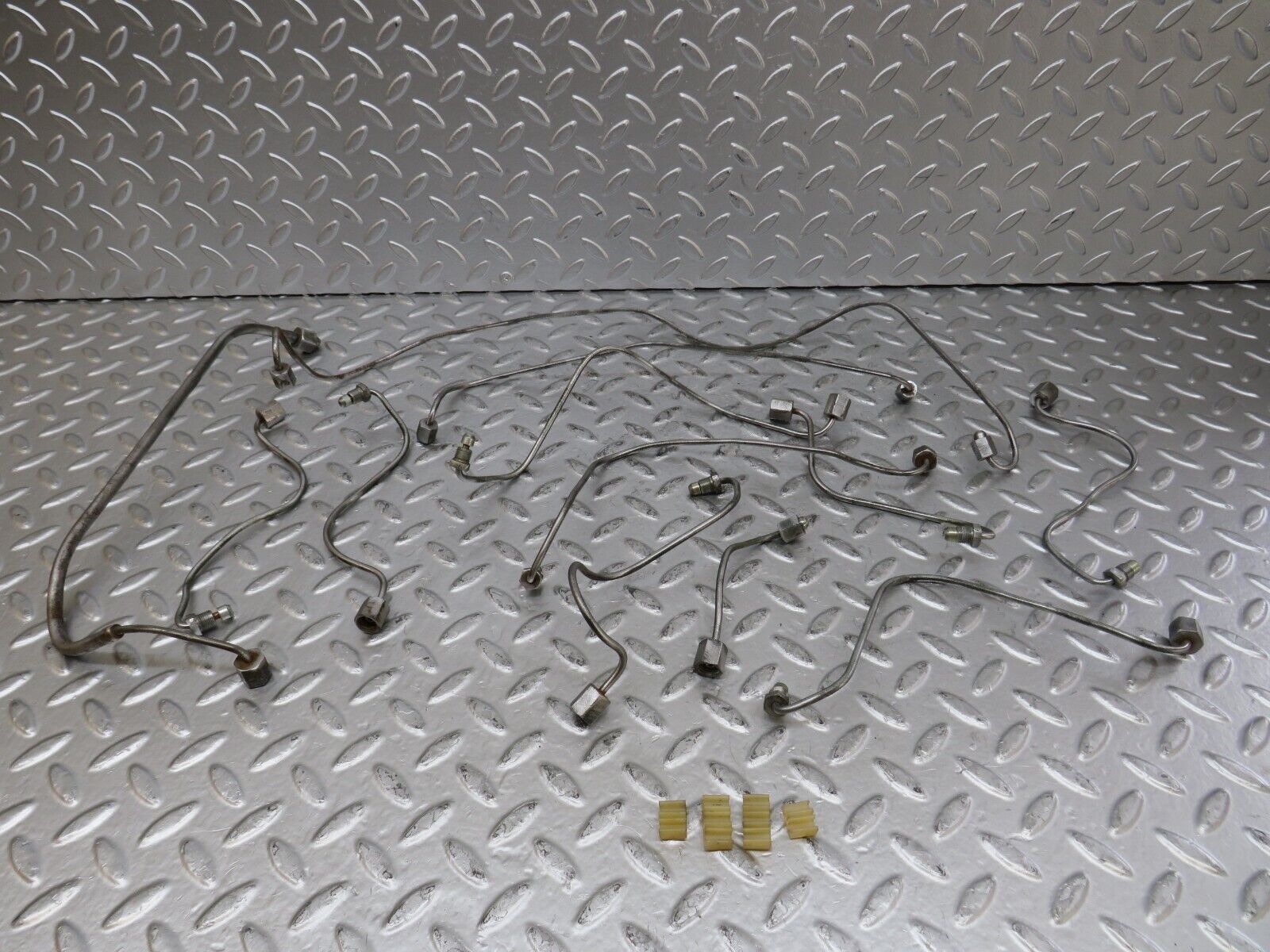 26267 Mercedes-Benz W116 450SE Fuel Line Hose Set