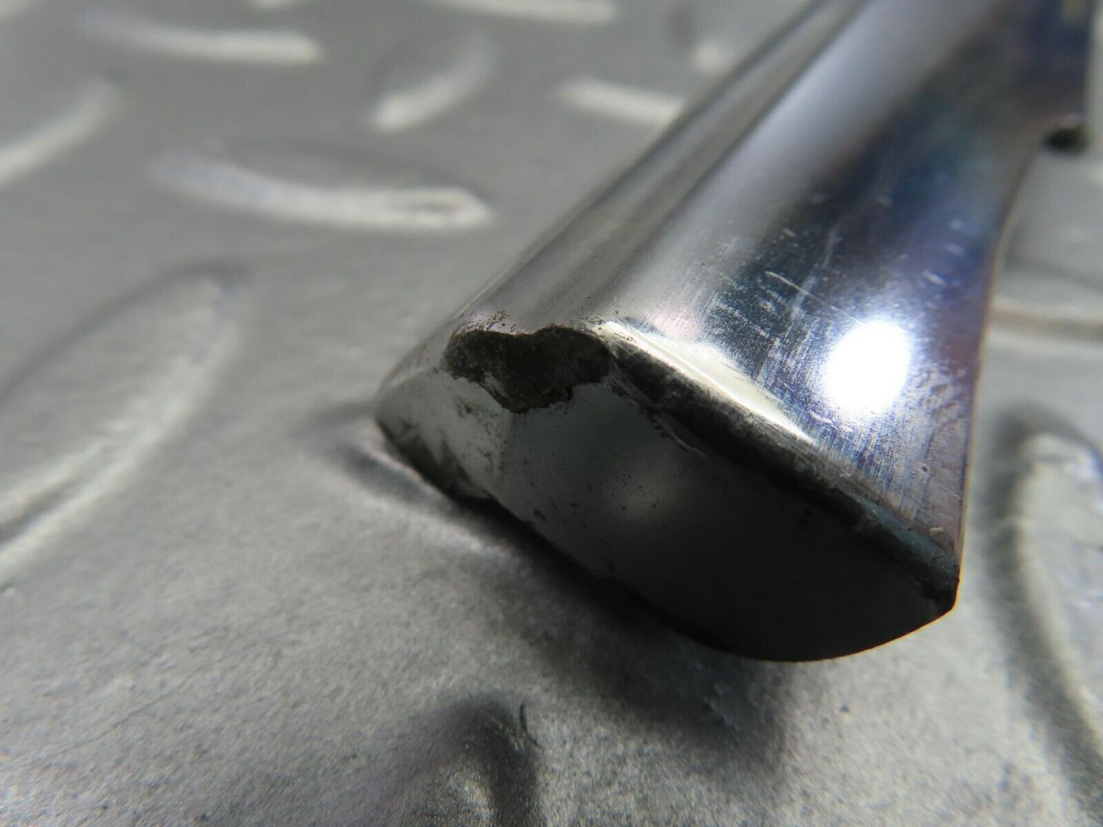 10300 Mercedes-Benz W115 Rear Left Door Chrome Moulding Trim