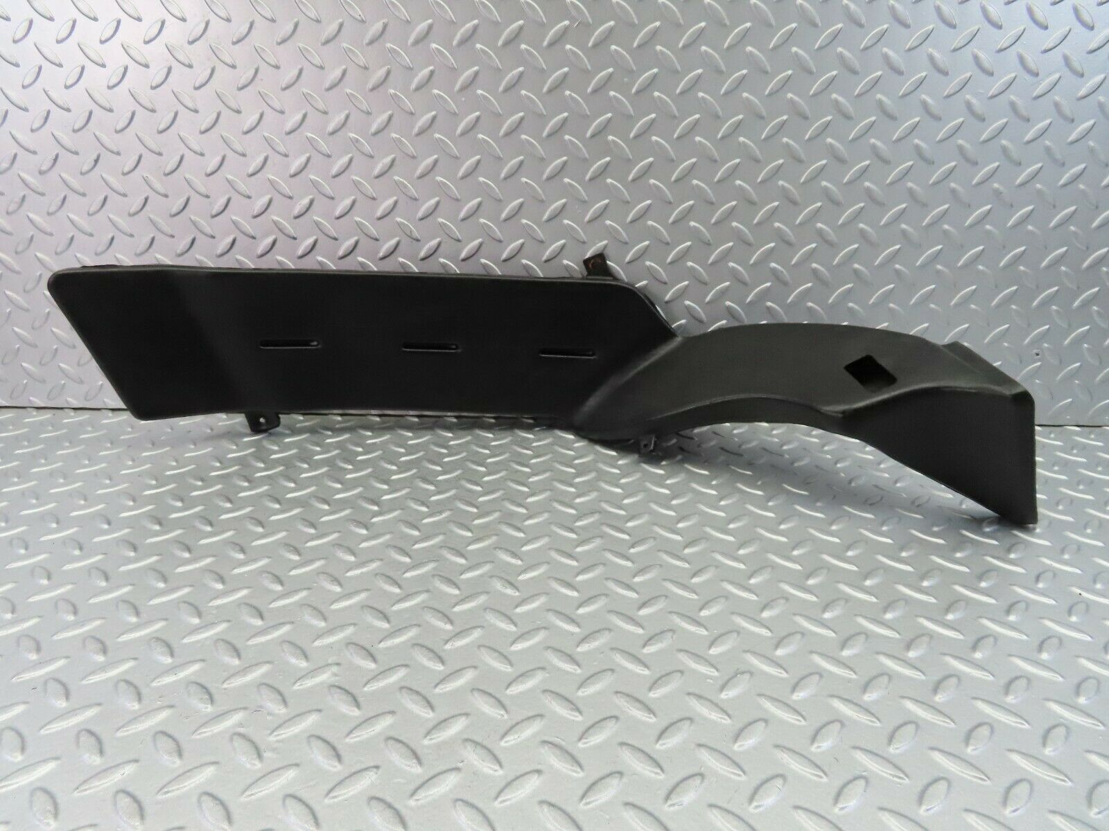 7825 Mercedes-Benz W115 220D Heater Air Duct Vent Left 1158310145