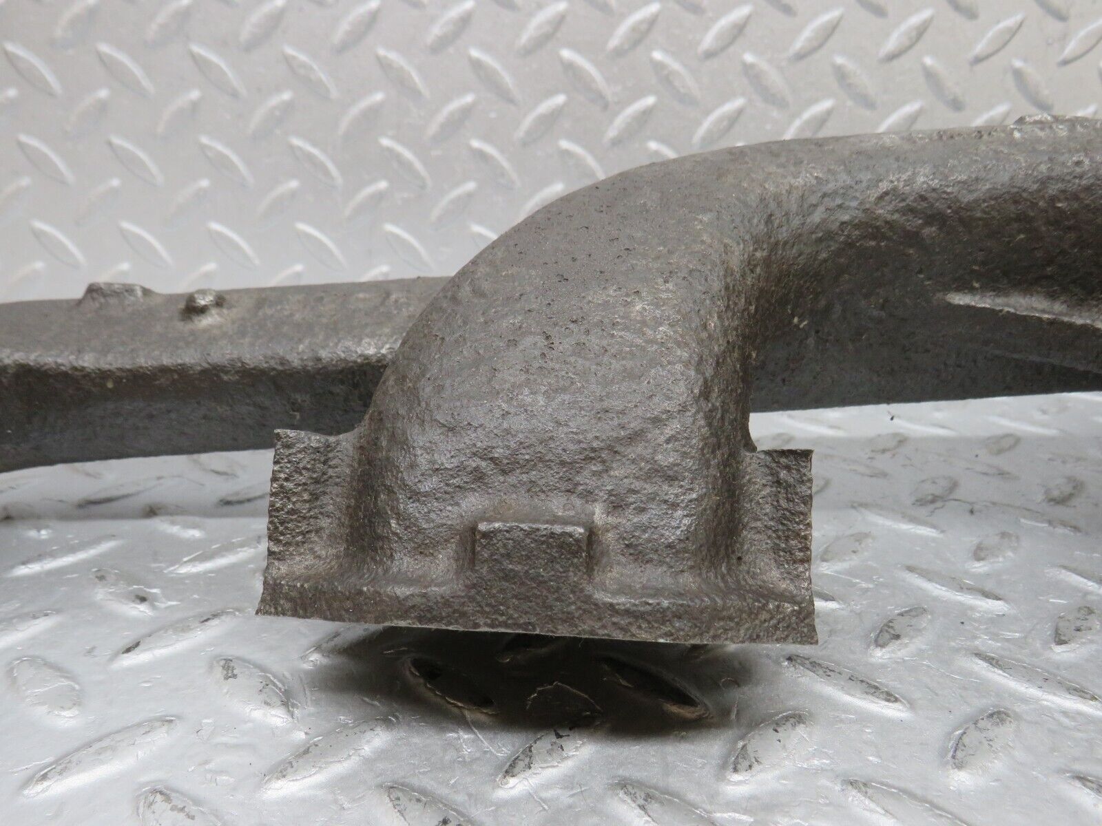 35928 Mercedes-Benz 240D OM616.912 Exhaust Manifold 6151420601