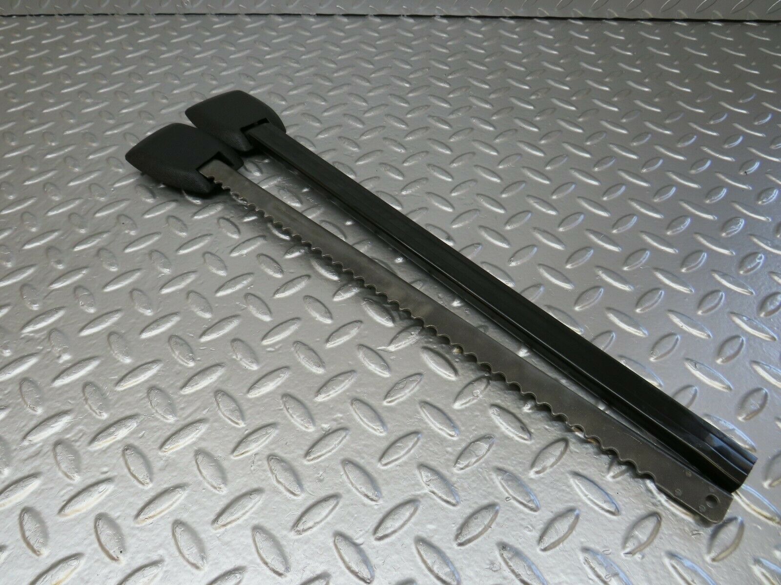 24391 Mercedes-Benz S124 220TE Seat Belt Runner With Cover Pair 1249193520