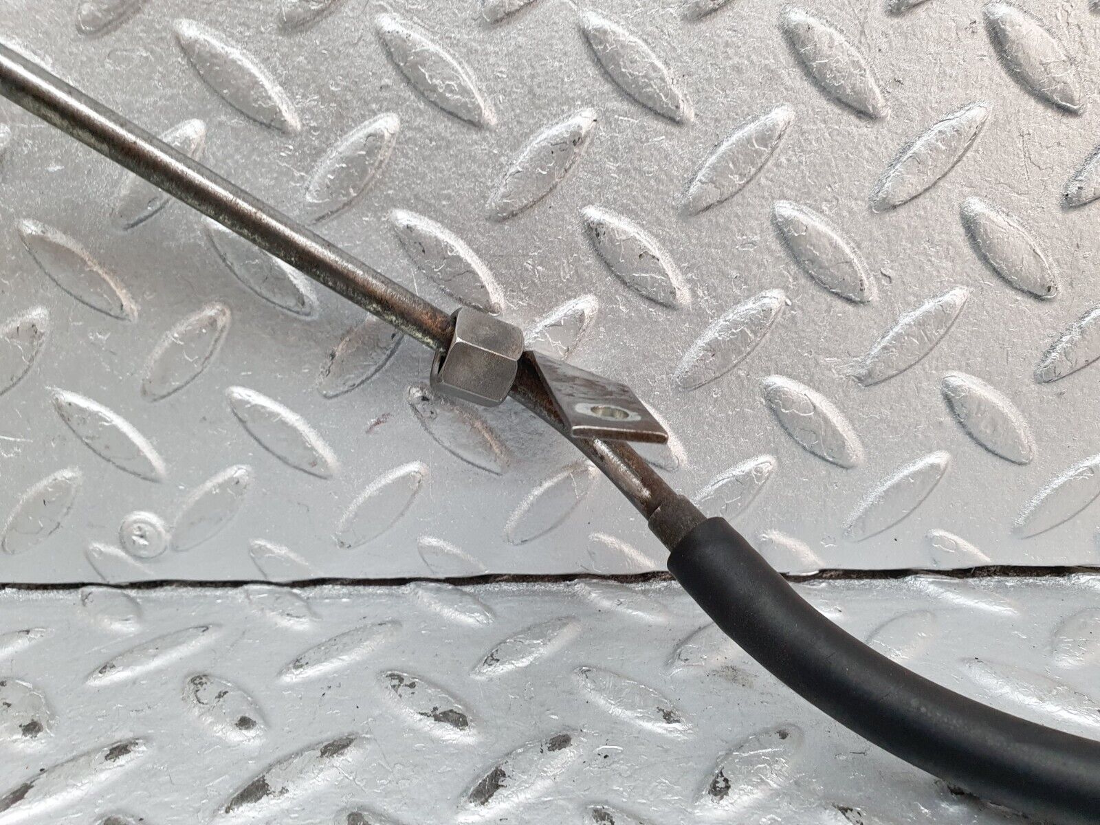 41238 Mercedes-Benz W126 300SE Fuel Pipe Line