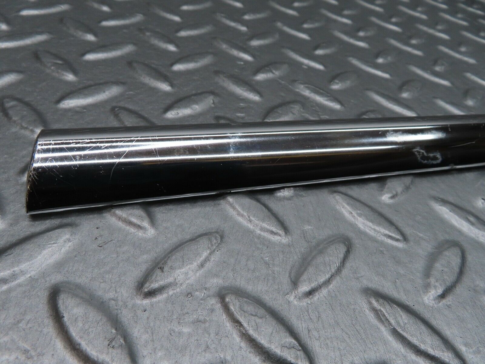 18141 Mercedes-Benz W123 200 Rear Right Door Chrome Moulding Trim