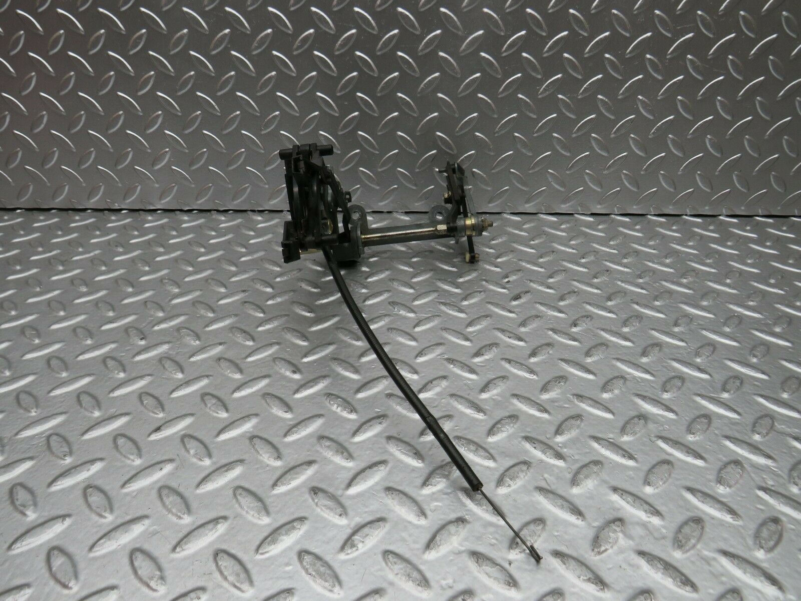 22711 Mercedes-Benz C107 450SLC Coupe Heater Control