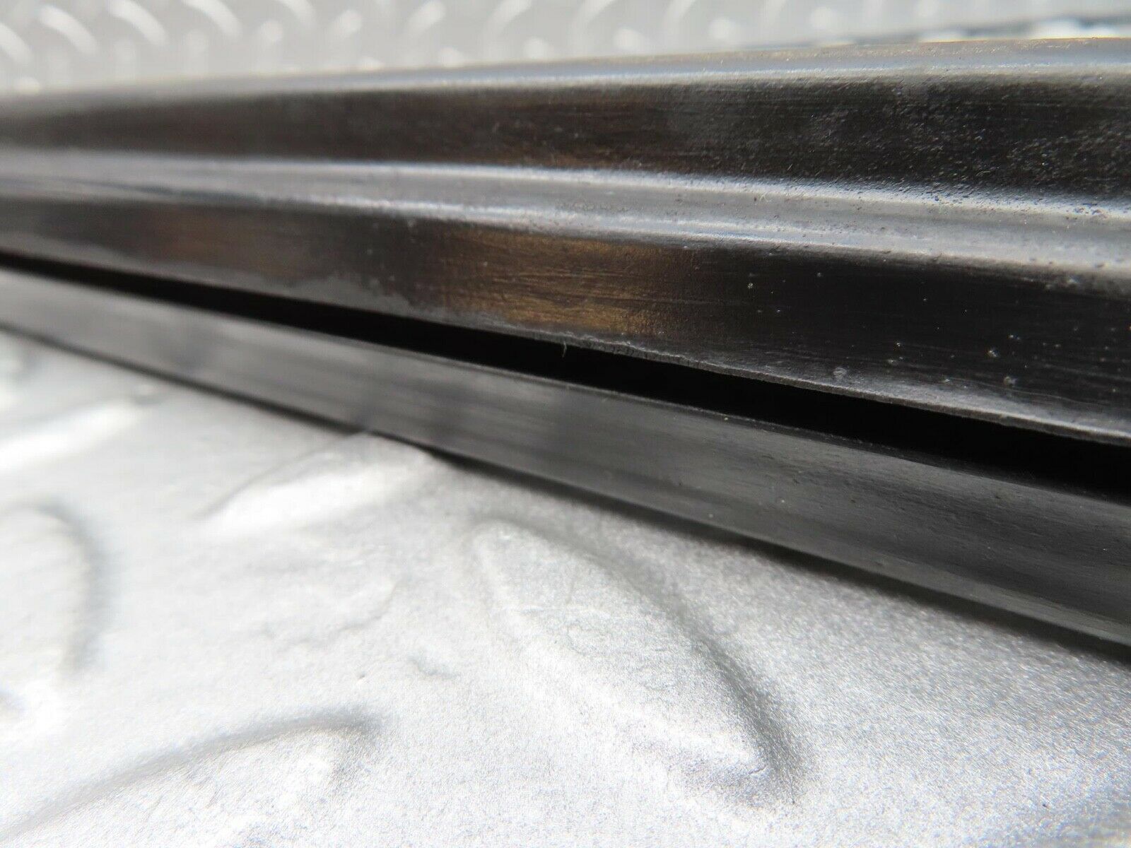 14490 Mercedes-Benz W116 350SE Rear Left Quarter Window Rubber Seal 1167350124