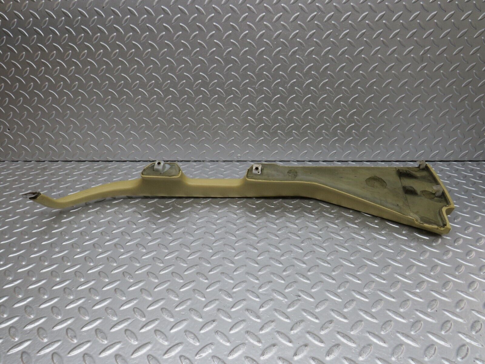 34287 Mercedes-Benz C126 380SEC Coupe Right Door Handle Arm Rest