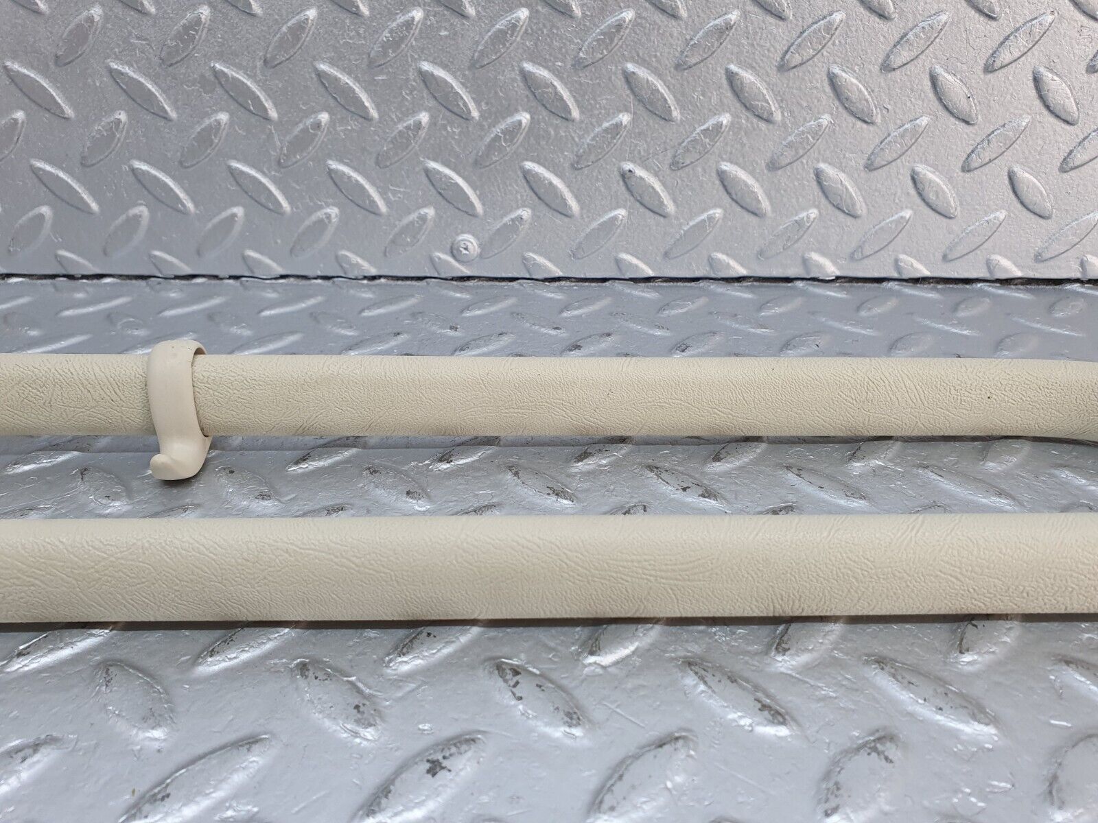 41061 Mercedes-Benz W126 300SE Interior Roof Grab Handle Set