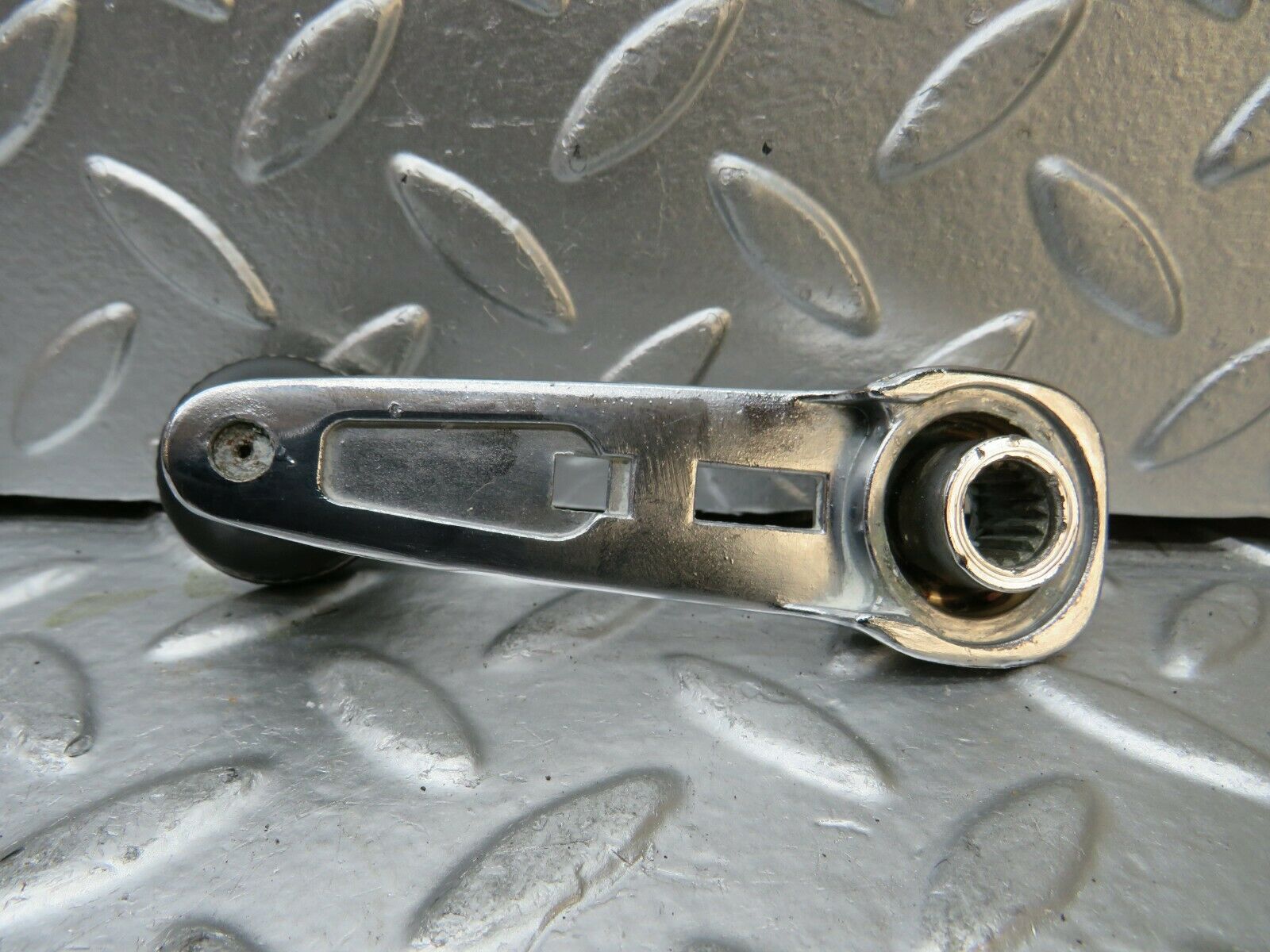 22991 Mercedes-Benz C123 230CE Coupe Window Lifter Crank Handle