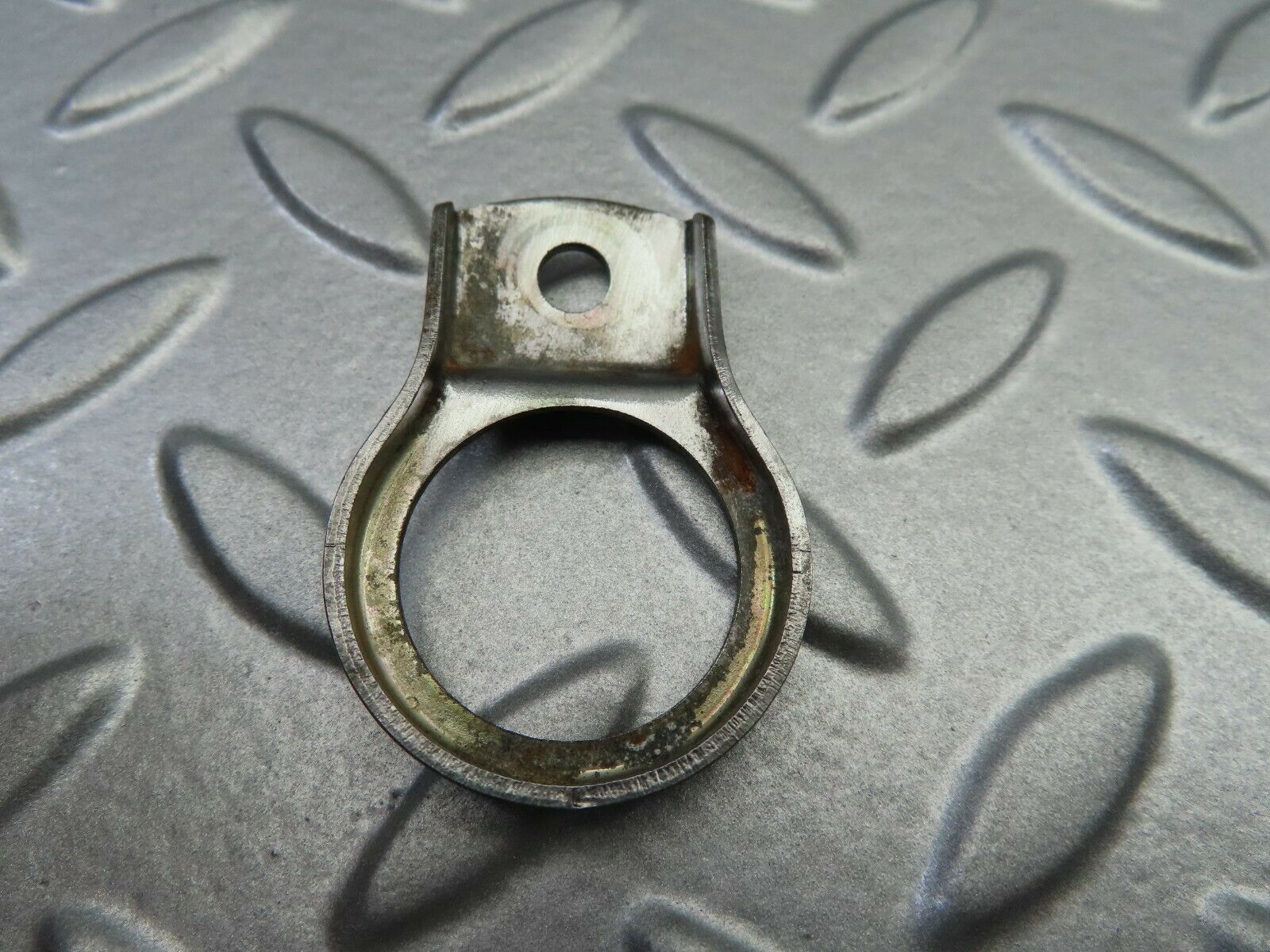 7099 Mercedes-Benz C107 350SLC Coupe Fuel Injector Bracket