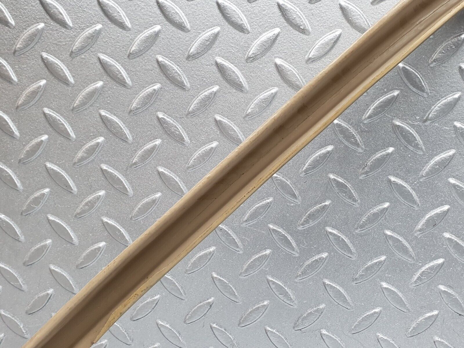 41198 Mercedes-Benz W126 300SE Front Left Door Window Frame Cover 1267250371