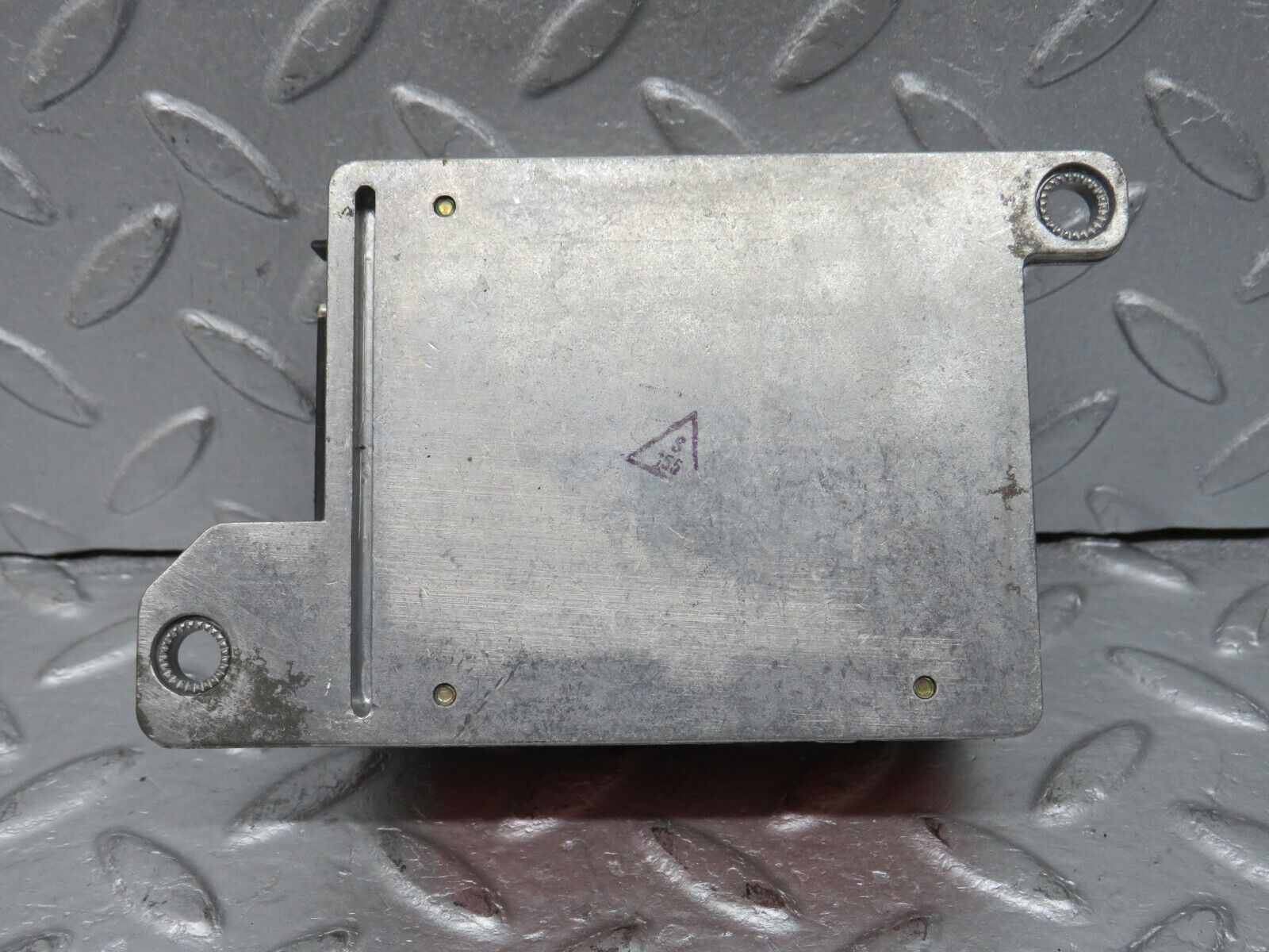 38121 Mercedes-Benz A124 320E Cabriolet Crash Sensor Bosch 0048201810 0285001031