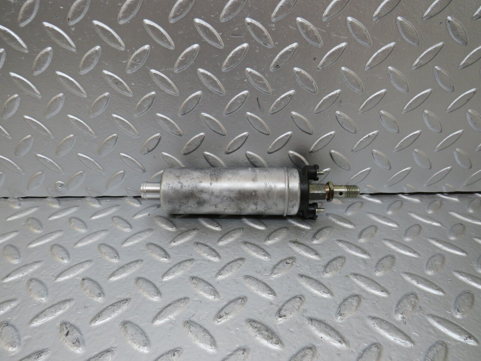 25668 Mercedes-Benz W124 280E Fuel Pump Pierburg 0004704294