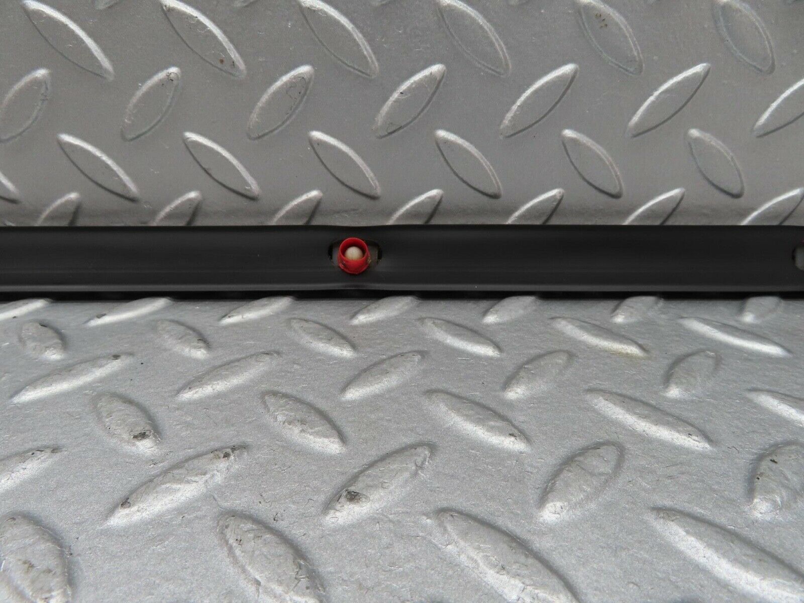 12593 Mercedes-Benz W108 280SE 3.5 Centre Door Chrome Trim Rear Left