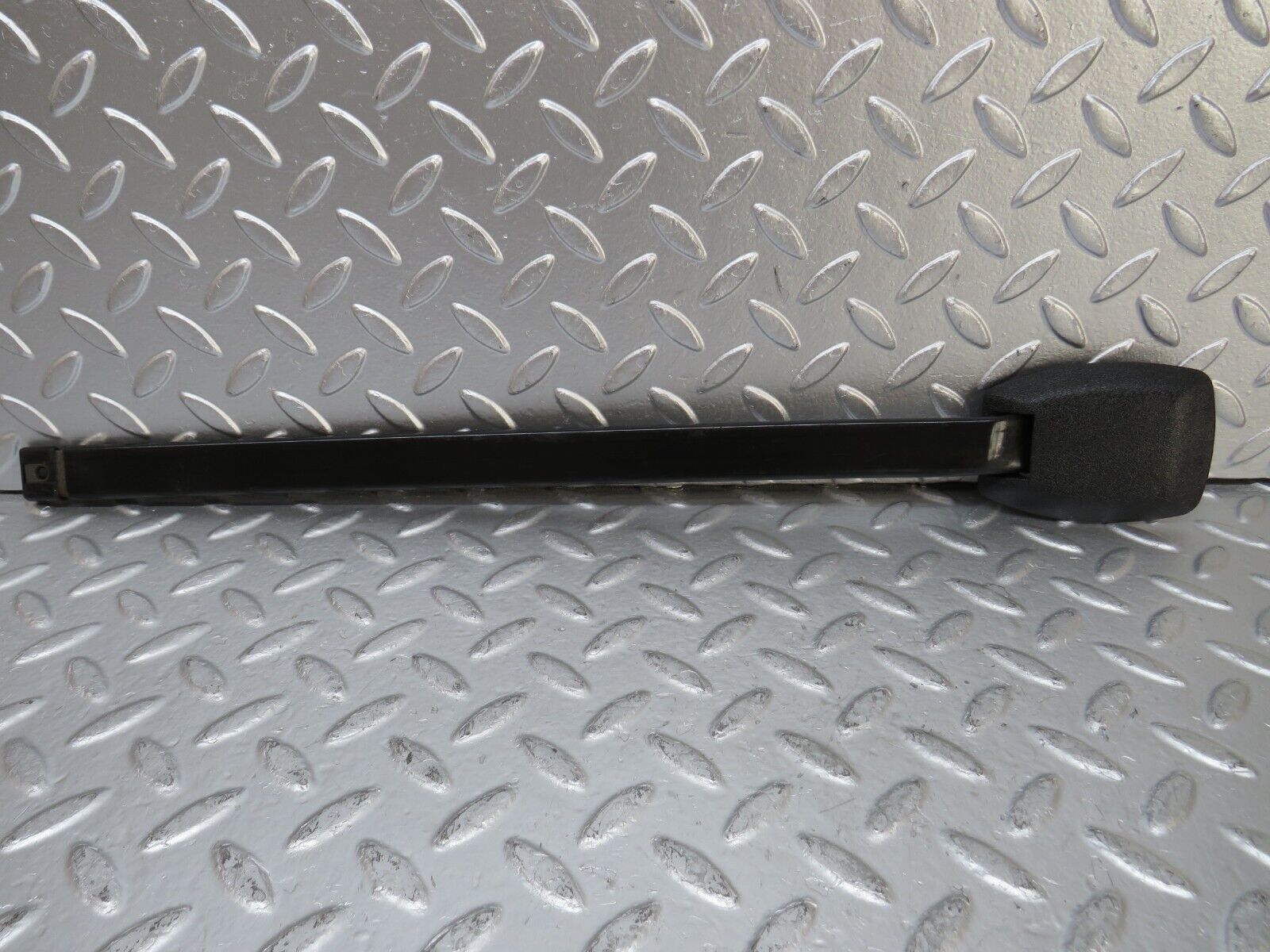 25774 Mercedes-Benz W124 280E Seat Belt Runner With Cover 1249193520