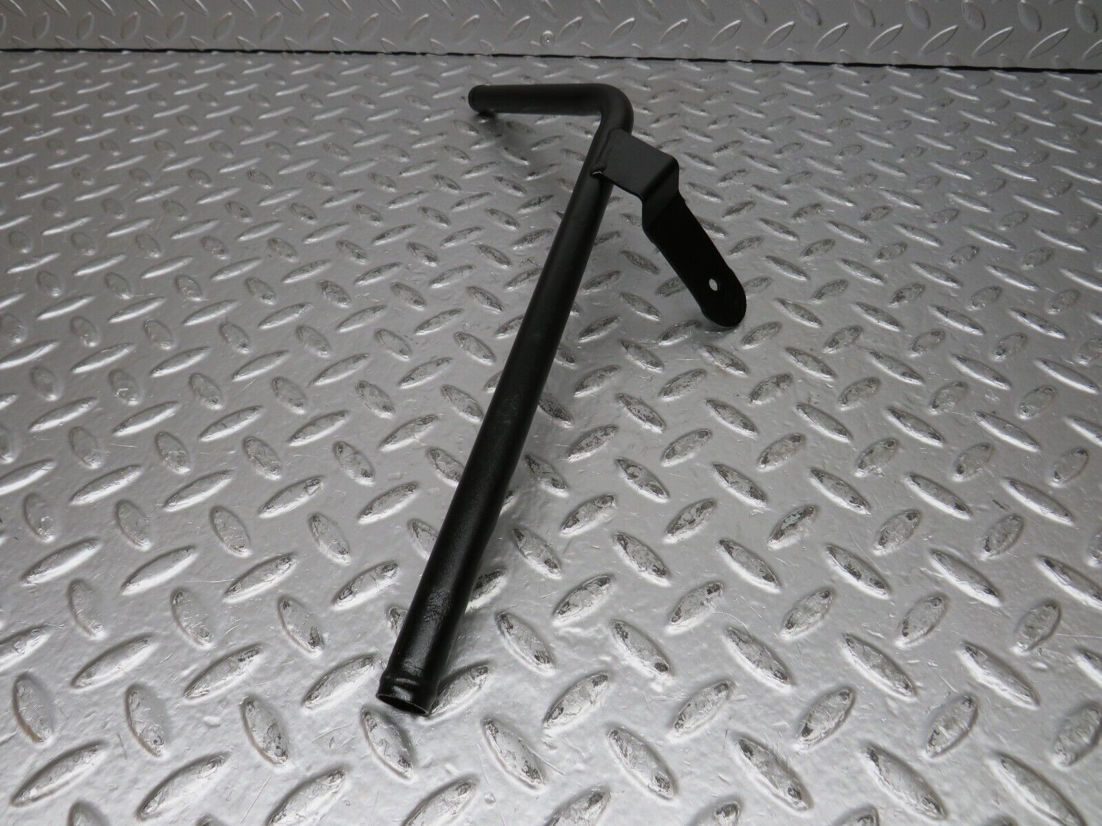 32097 Mercedes-Benz W123 230E Cooling Hose Pipe
