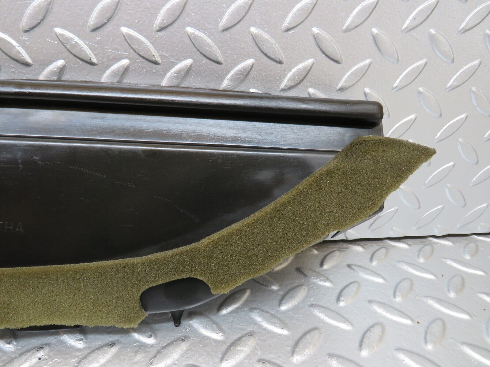 25152 Mercedes-Benz W201 190E Sunroof Cable Slide Cover 2017820156