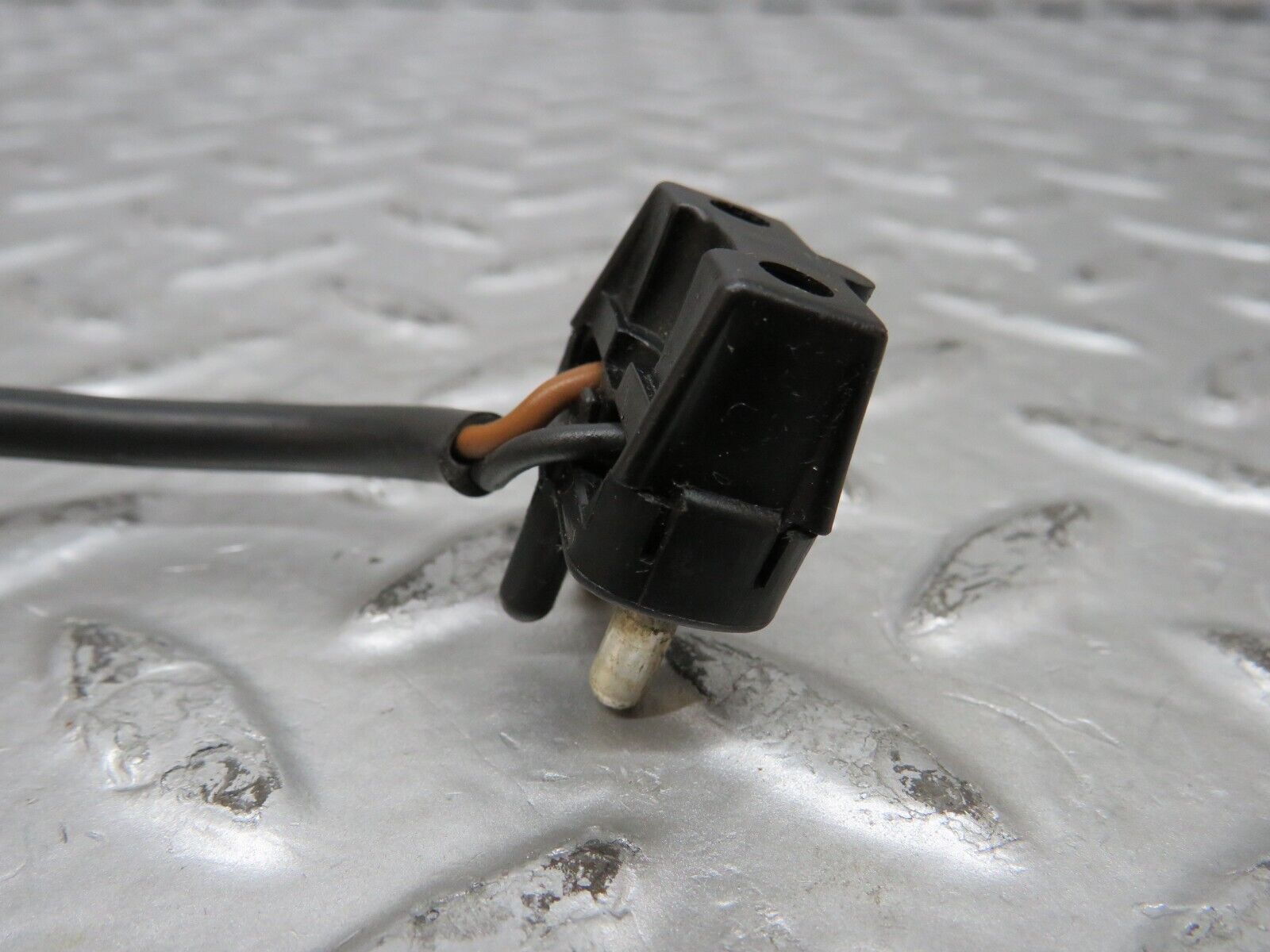 26593 Mercedes-Benz C124 220CE Front Wing Indicator Cable Wire 1249971881