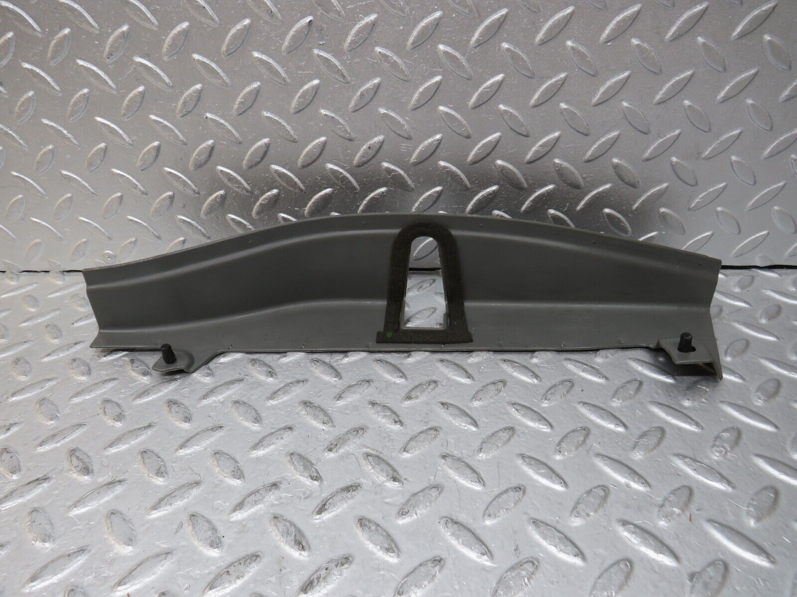 35213 Mercedes-Benz W221 Front Right Door Lock Cover 2217280256