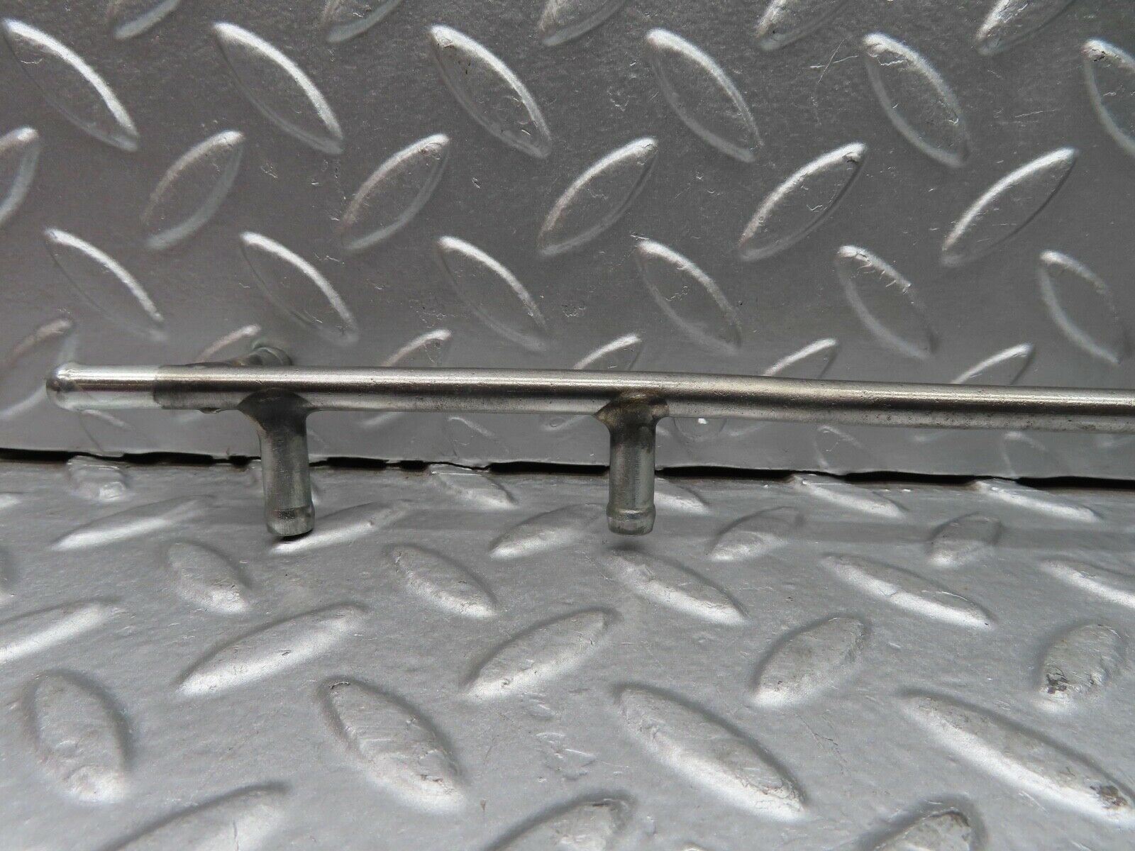 20917 Mercedes-Benz W114 250CE Coupe Fuel Injector Pipe