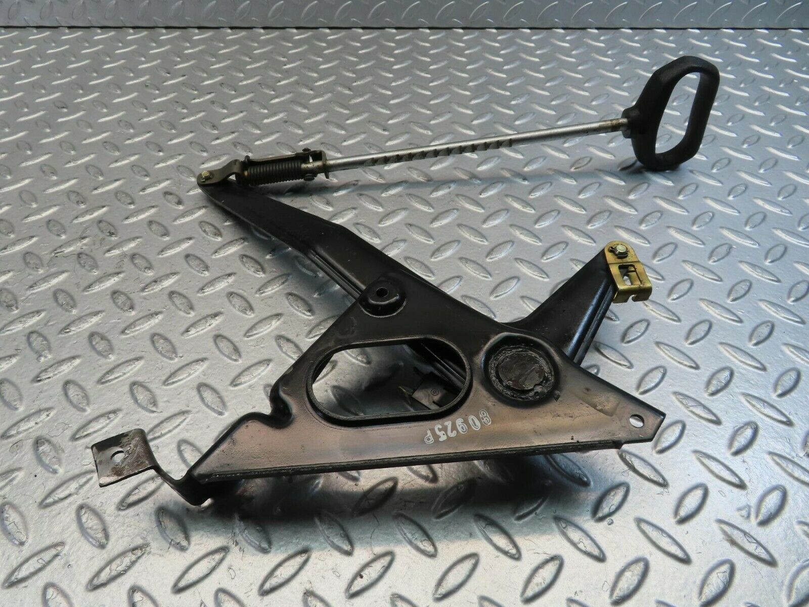 11482 Mercedes-Benz C123 230CE Coupe Handbrake Regulator