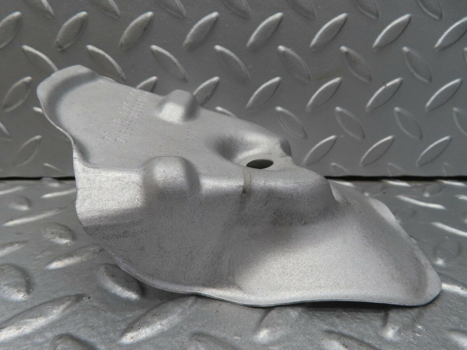 13421 Mercedes-Benz W220 S430 Engine Mount Heat Shield Left Right 2202400145