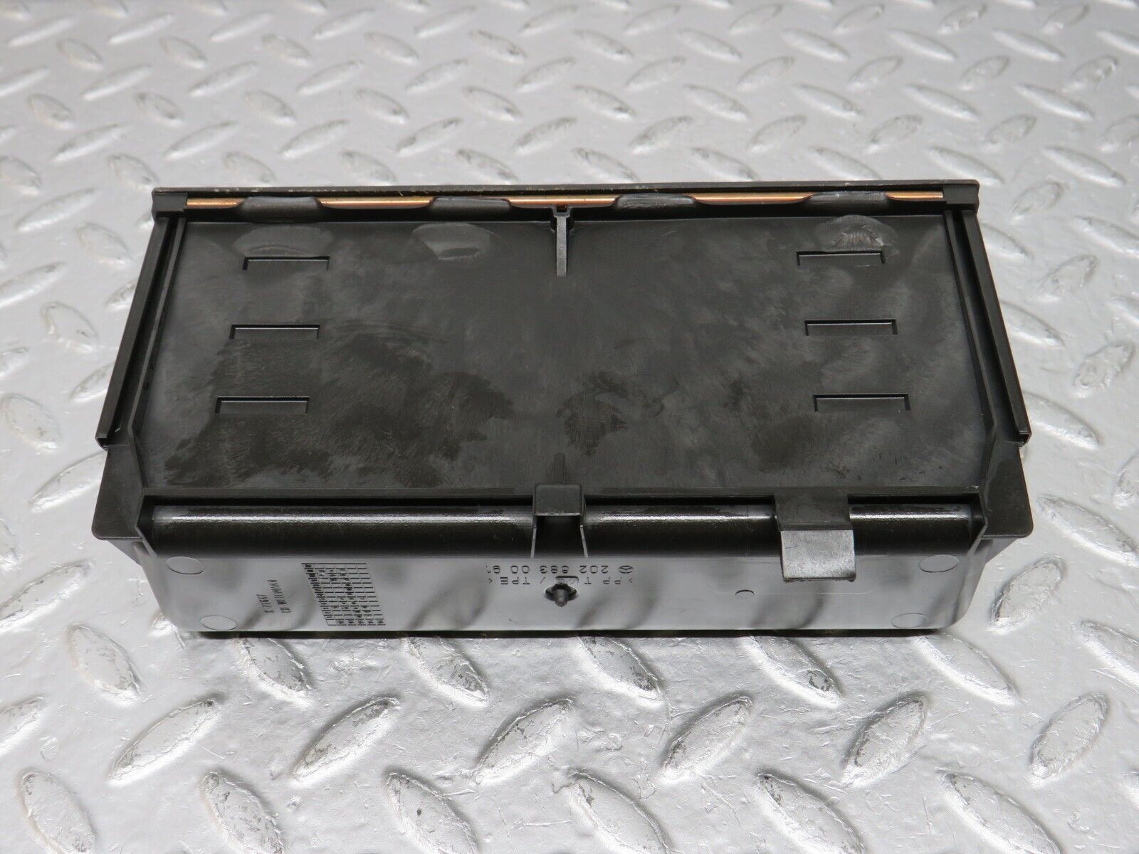 33269 Mercedes-Benz W202 C180 Centre Console Storage Shelf 2026830091