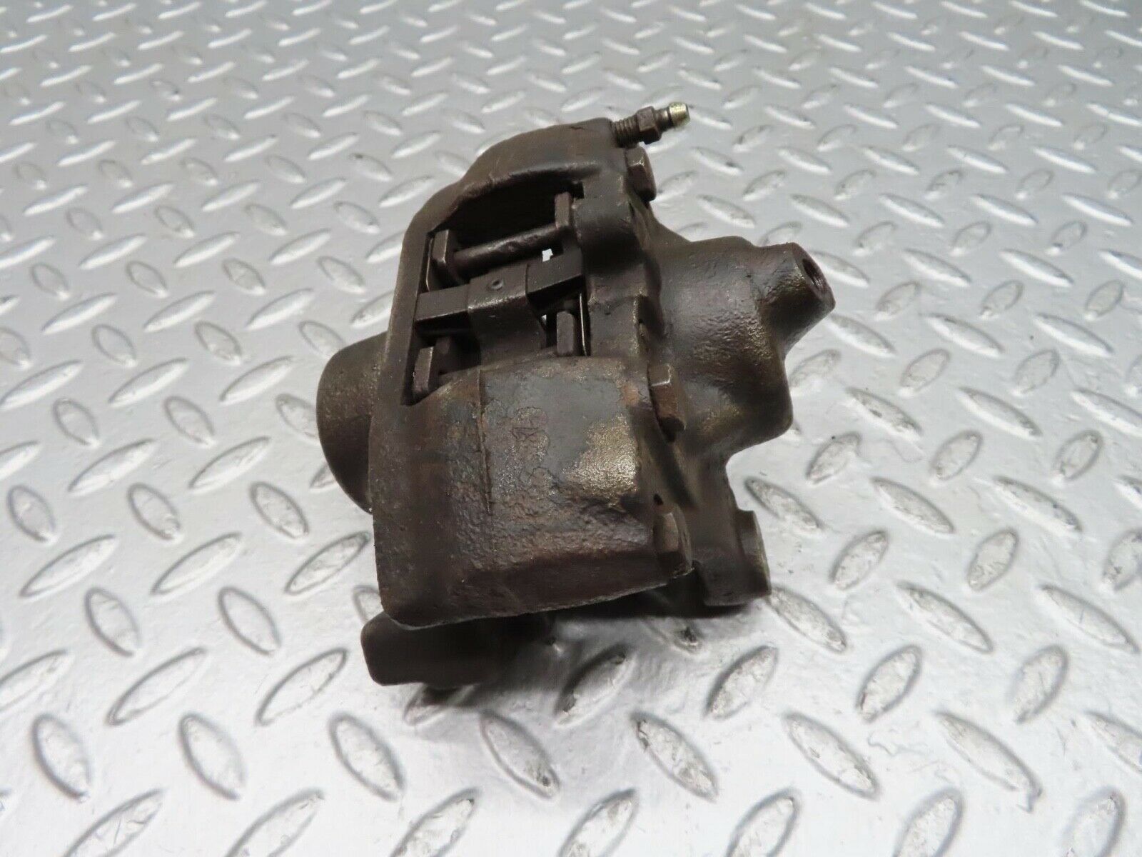15200 Mercedes-Benz W140 S320 Rear Left Brake Caliper
