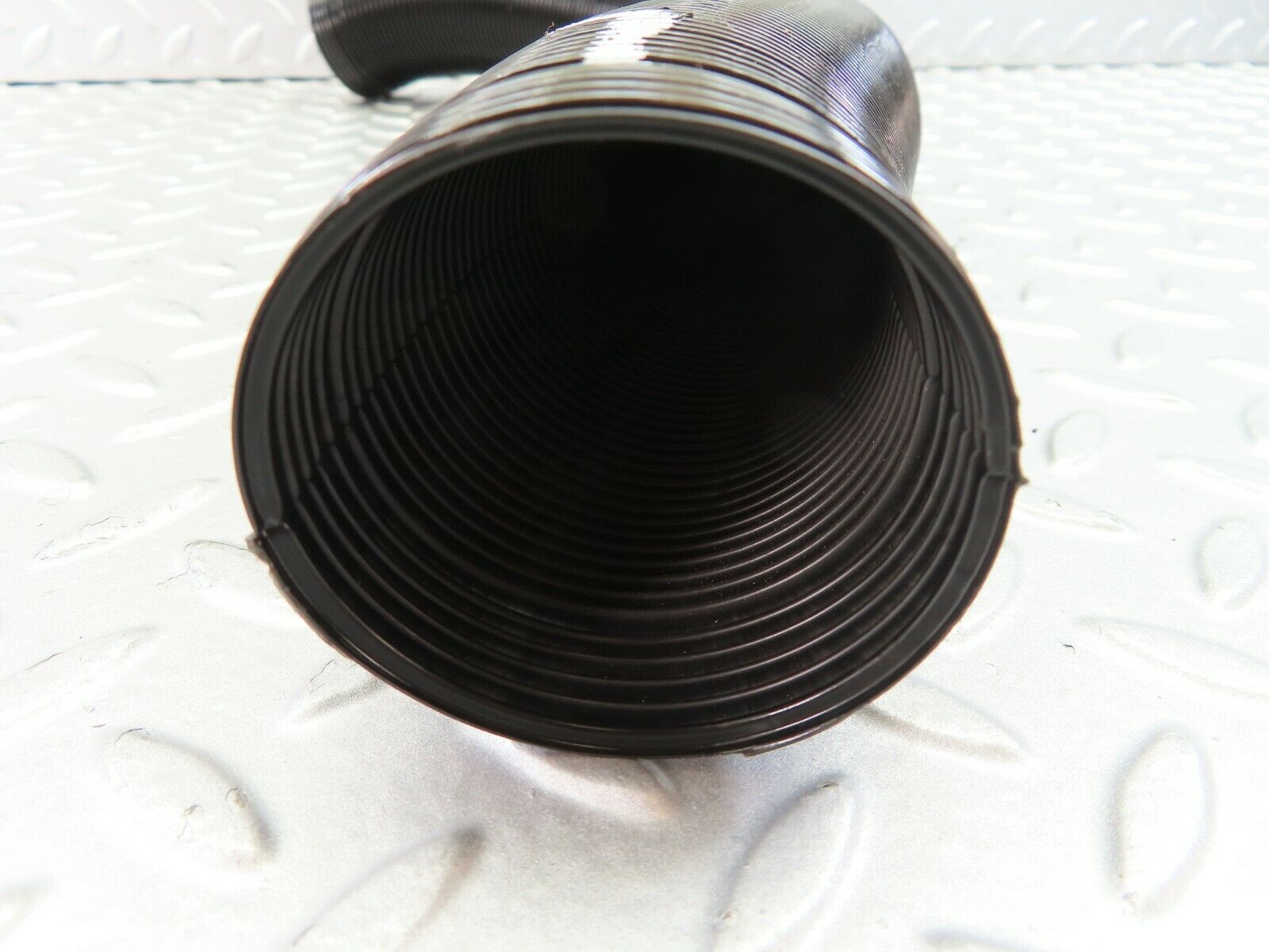 7641 Mercedes-Benz S123 230TE Wagon Heater Pipe Air Pipe Left