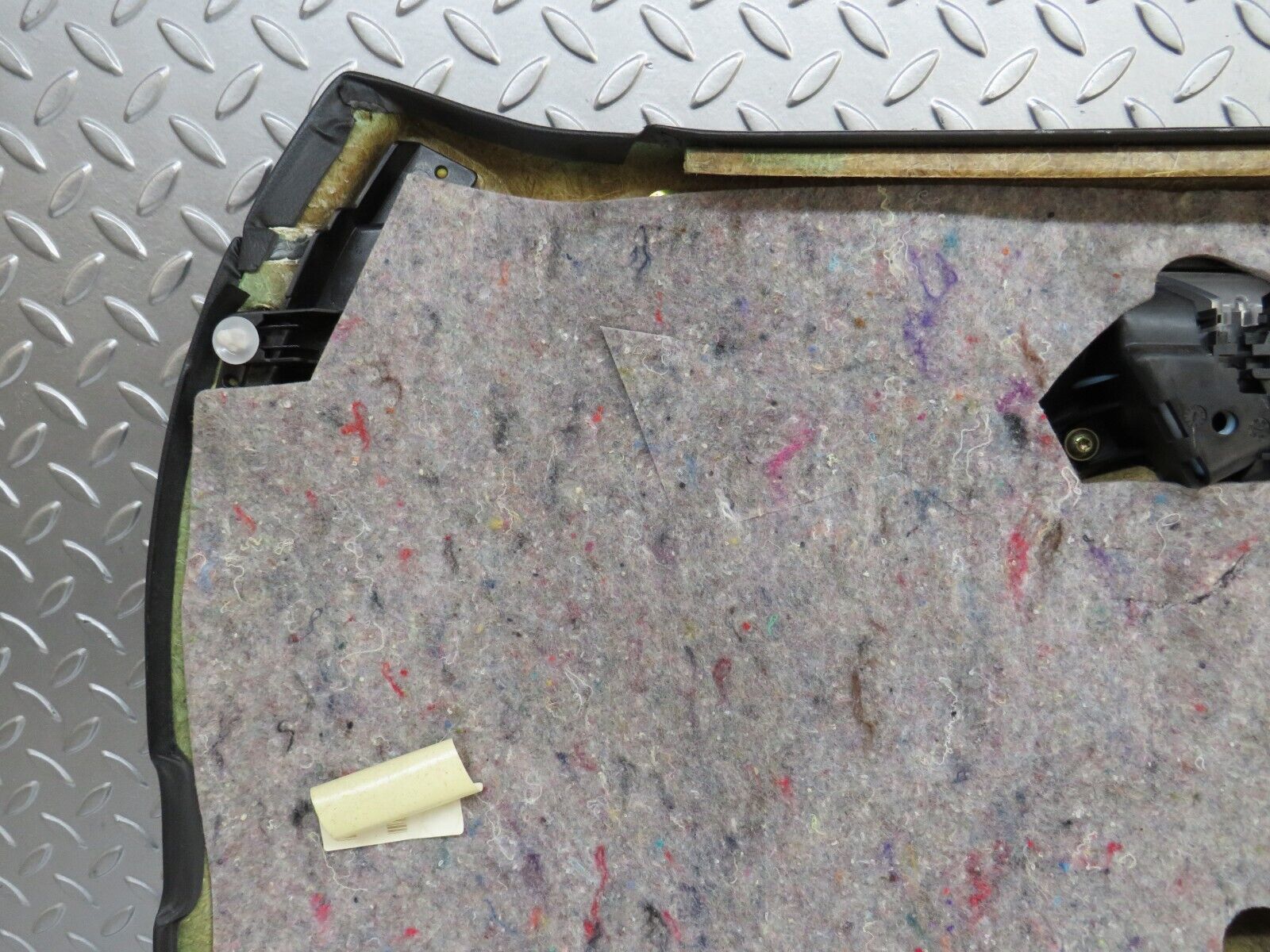 34731 Mercedes-Benz W210 320E Front Left Door Card 2107201551