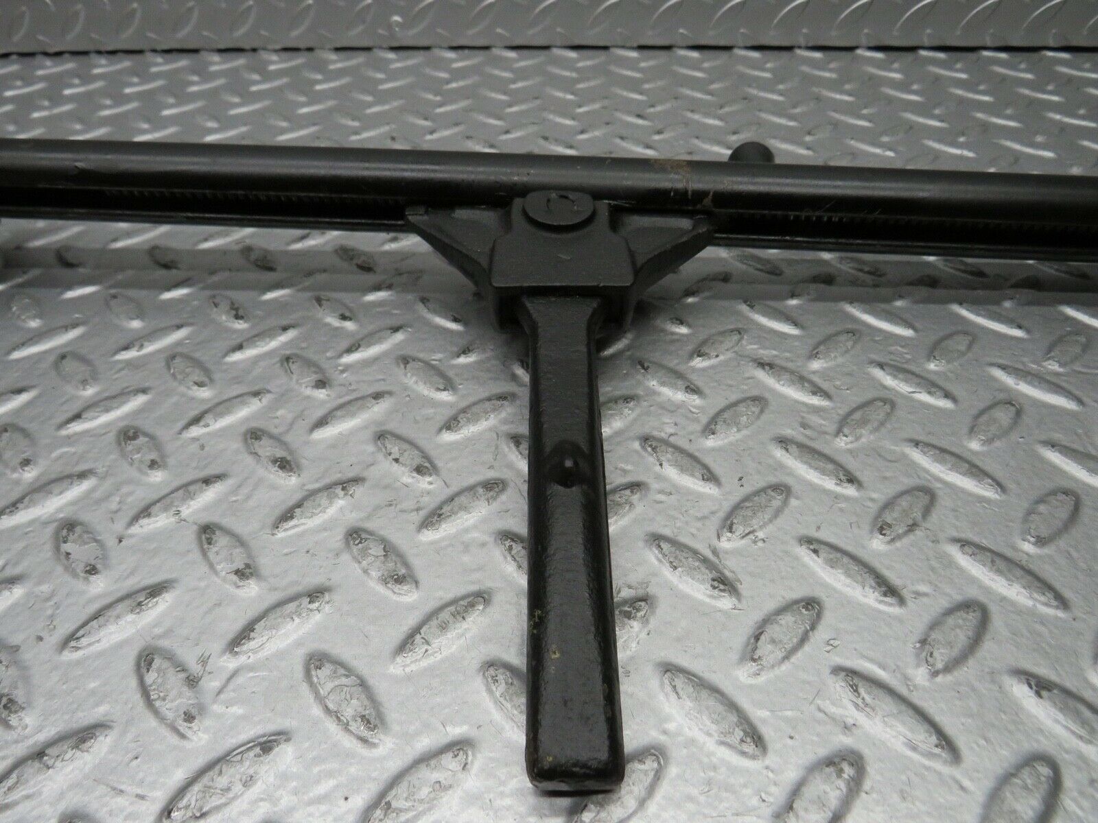 21832 Mercedes-Benz W123 Car Jack Bilstein AB2404